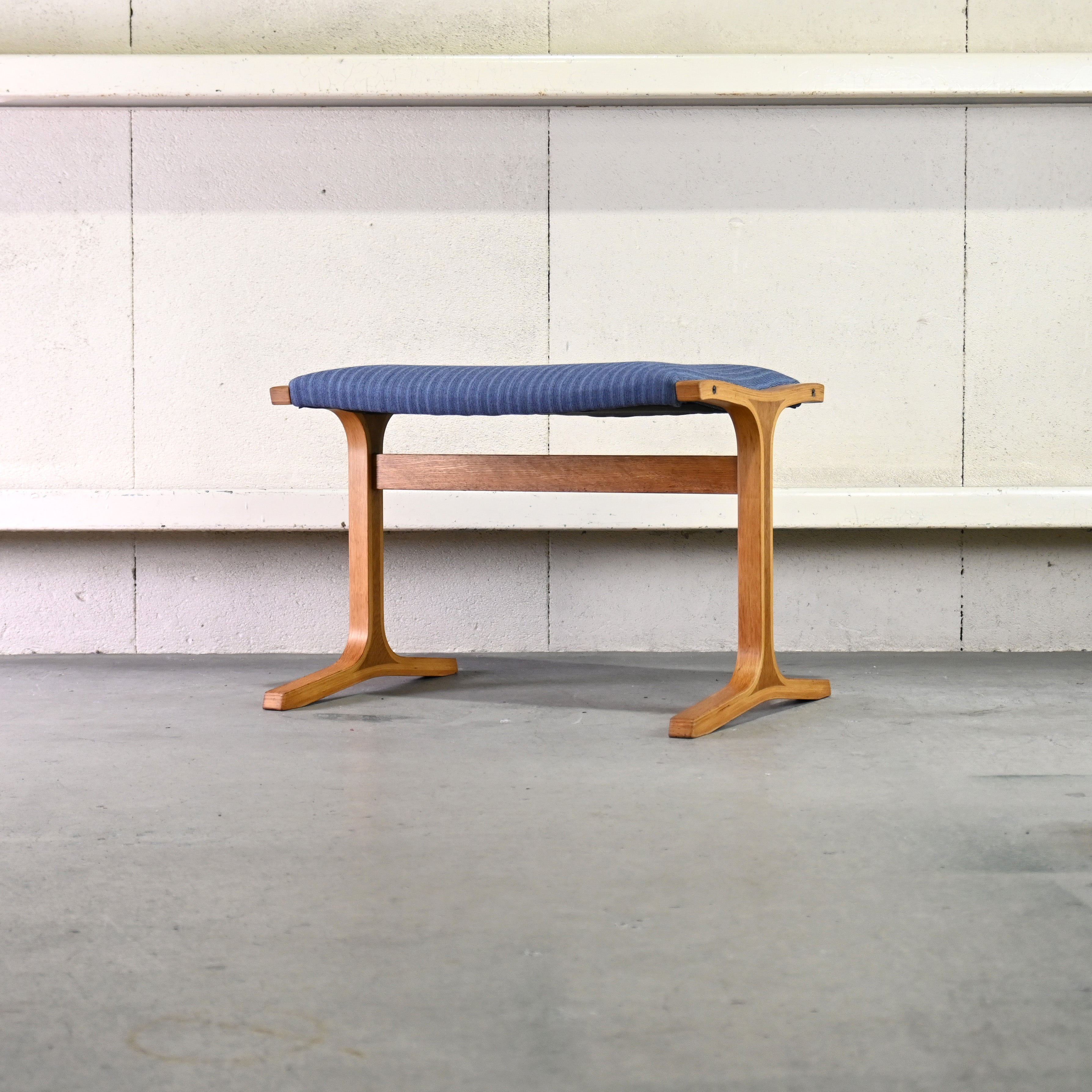 Tendo mokko Mitsumasa Sugasawa Heron Vintage Ottoman Oakwood × Fabric Remake Japanese modern style / 天童木工 菅澤光政 ヘロン ヴィンテージ オットマン オーク材 × ファブリック リメイク ジャパニーズモダンスタイル