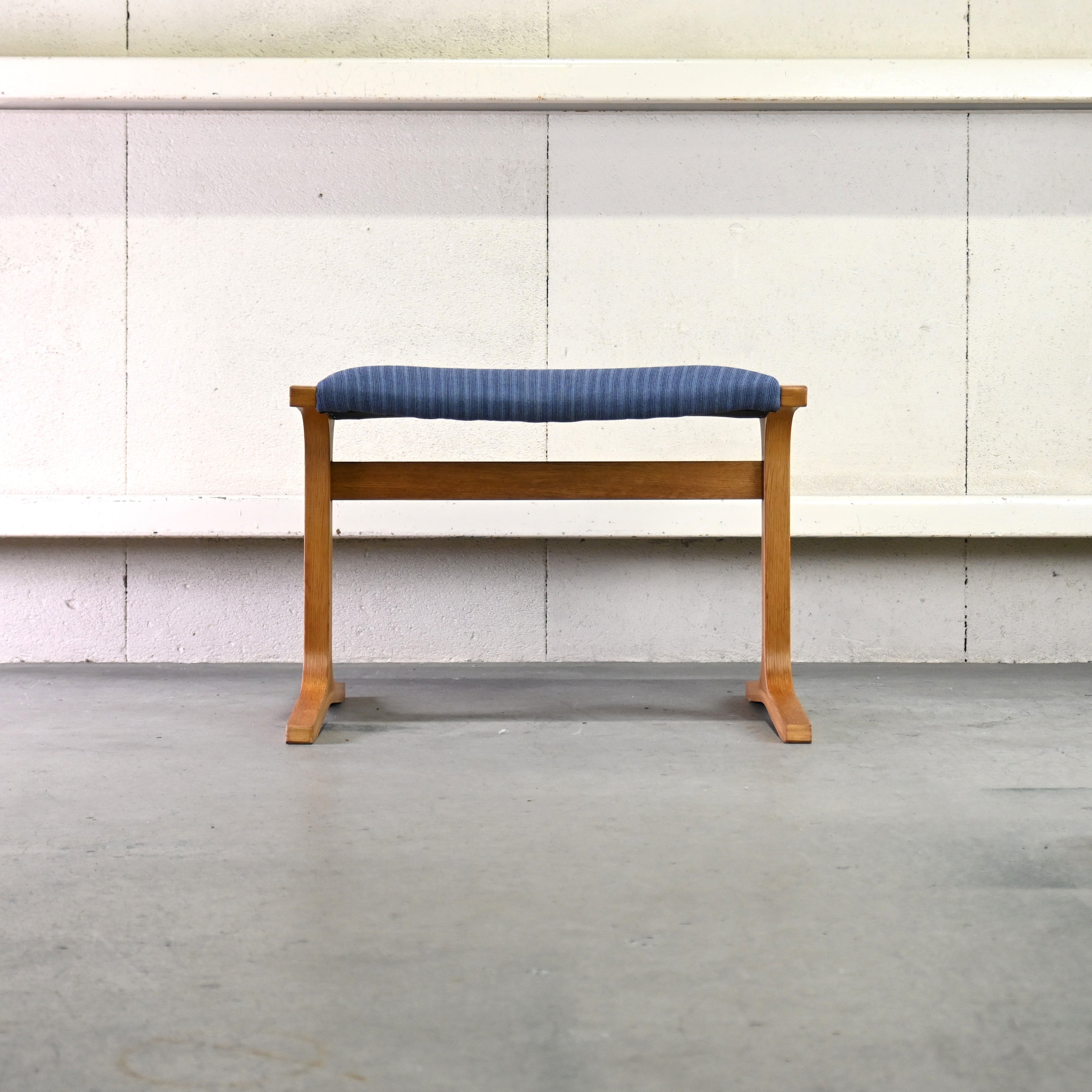 Tendo mokko Mitsumasa Sugasawa Heron Vintage Ottoman Oakwood × Fabric Remake Japanese modern style / 天童木工 菅澤光政 ヘロン ヴィンテージ オットマン オーク材 × ファブリック リメイク ジャパニーズモダンスタイル