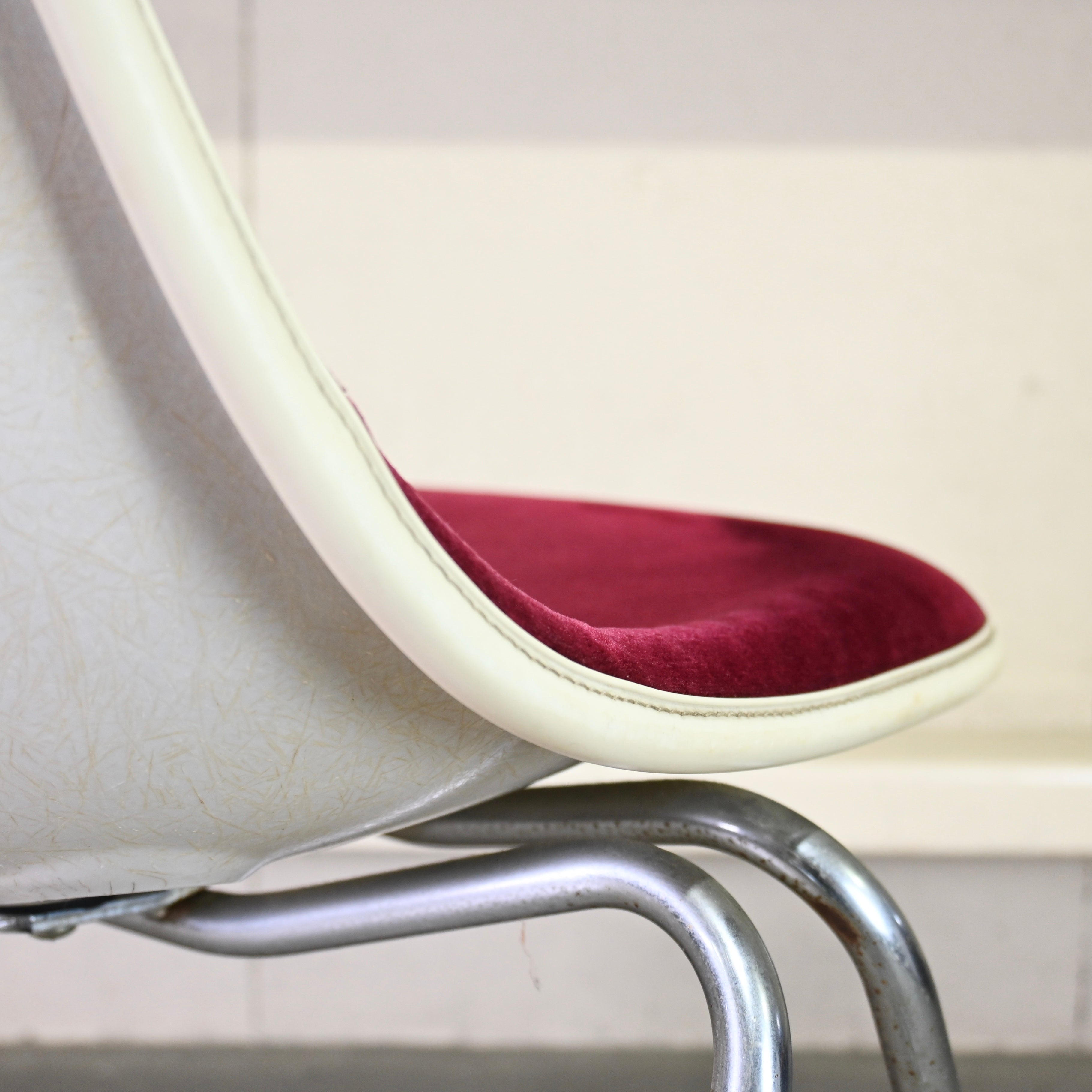 Modern Furniture Sales Charles & Ray Eames Shell side chair velour Japan vintage / モダンファニチャーセールス シェルサイドチェア ベロア ジャパンヴィンテージ