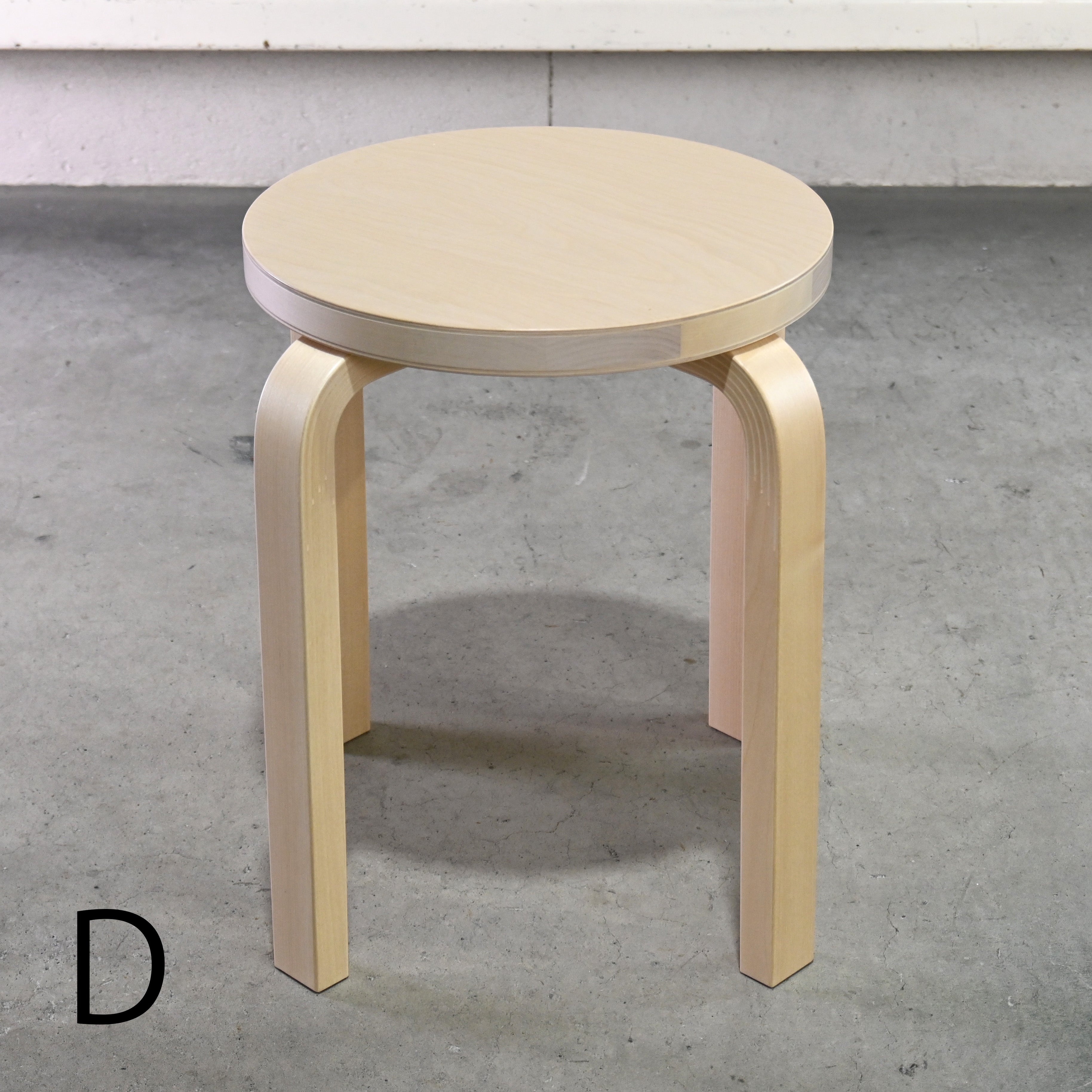 Artek Alvar Aalto Stool E60 Birch wood Natural lacquer 2025’s Scandinavian design / アルテック アルヴァ・アアルト スツールE60 バーチ材 ナチュラルラッカー 2025年出荷品 北欧デザイン