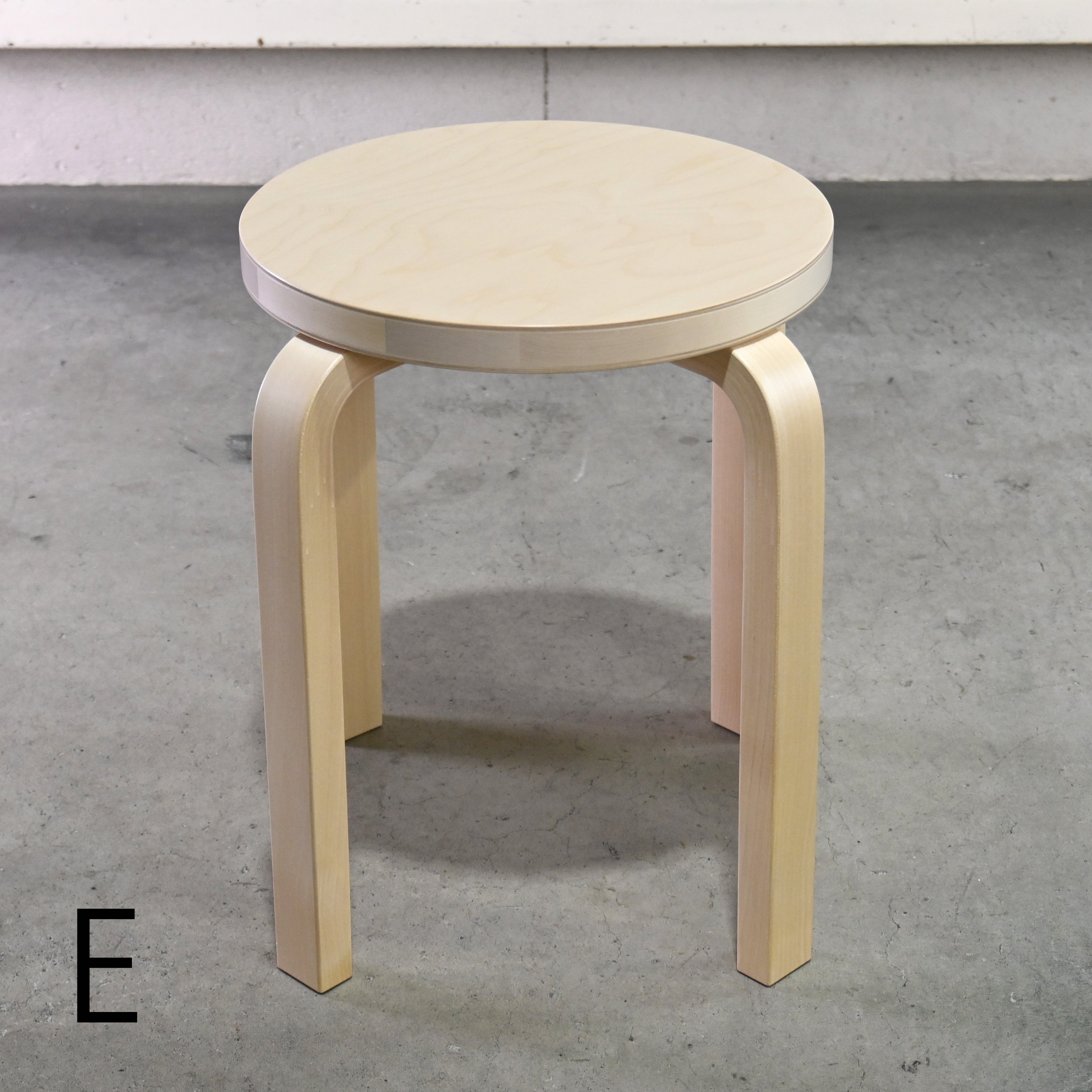 Artek Alvar Aalto Stool E60 Birch wood Natural lacquer 2025’s Scandinavian design / アルテック アルヴァ・アアルト スツールE60 バーチ材 ナチュラルラッカー 2025年出荷品 北欧デザイン