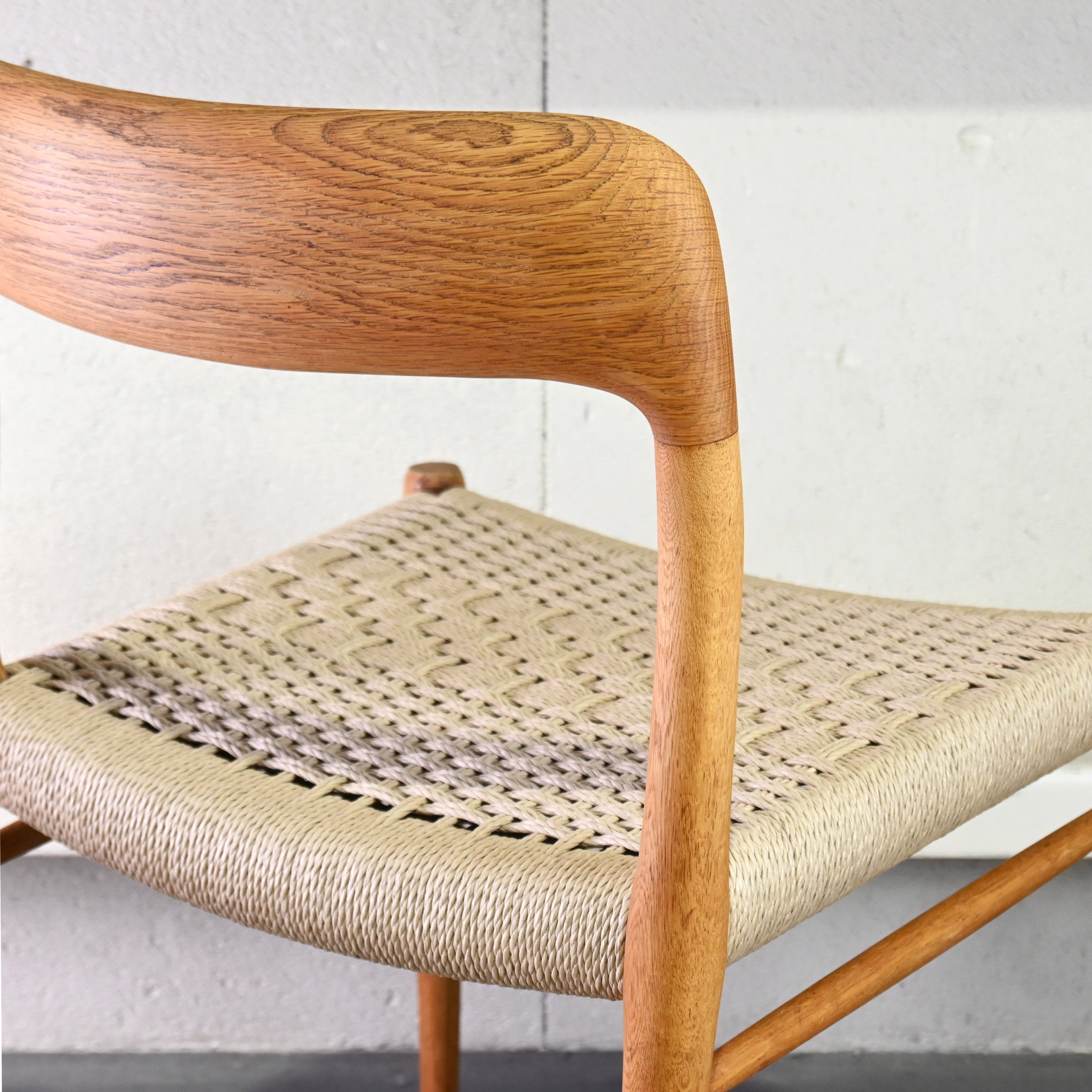 Niels O. Møller J.L. Møllers Møbelfabrik Model No.75 Chair Oak