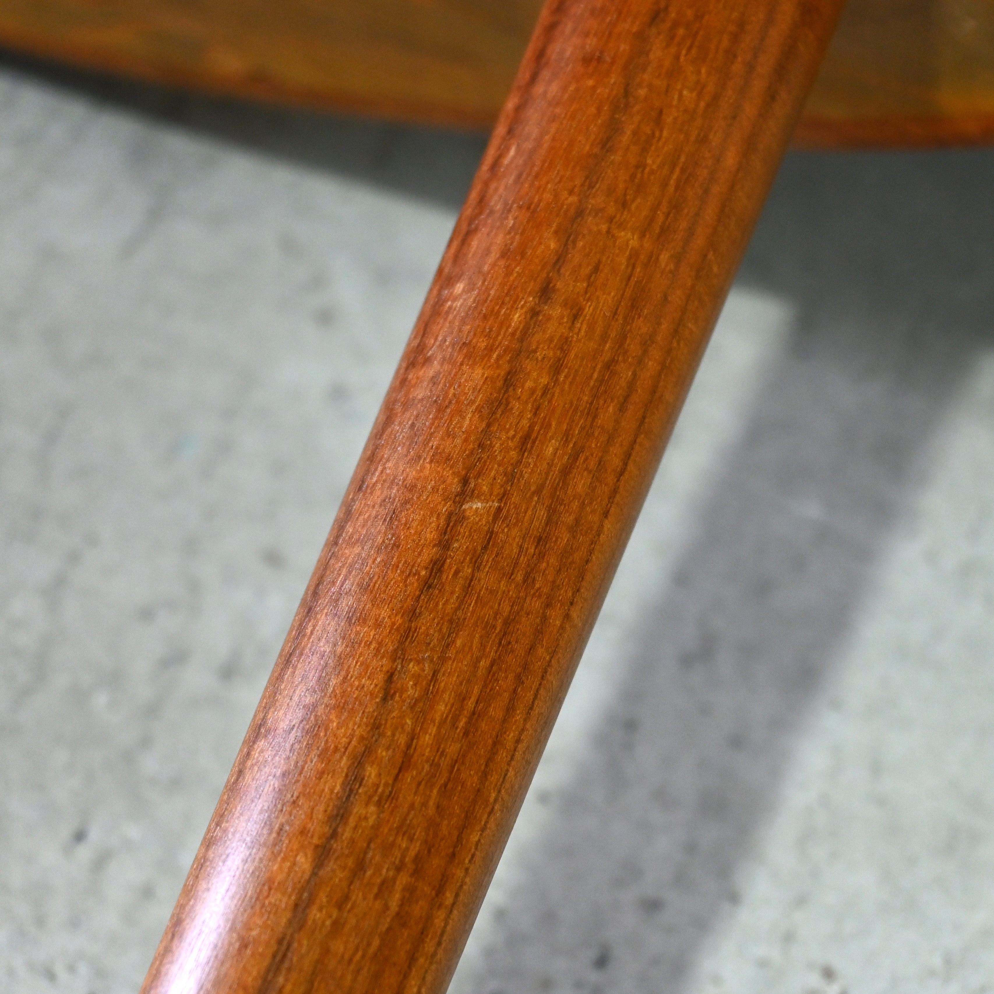 Teakwood Triangle top 3 Legs Coffee table Scandinavian vintage Modern design / チーク材 トライアングル天板 3本脚 コーヒーテーブル 北欧ヴィンテージ モダンデザイン