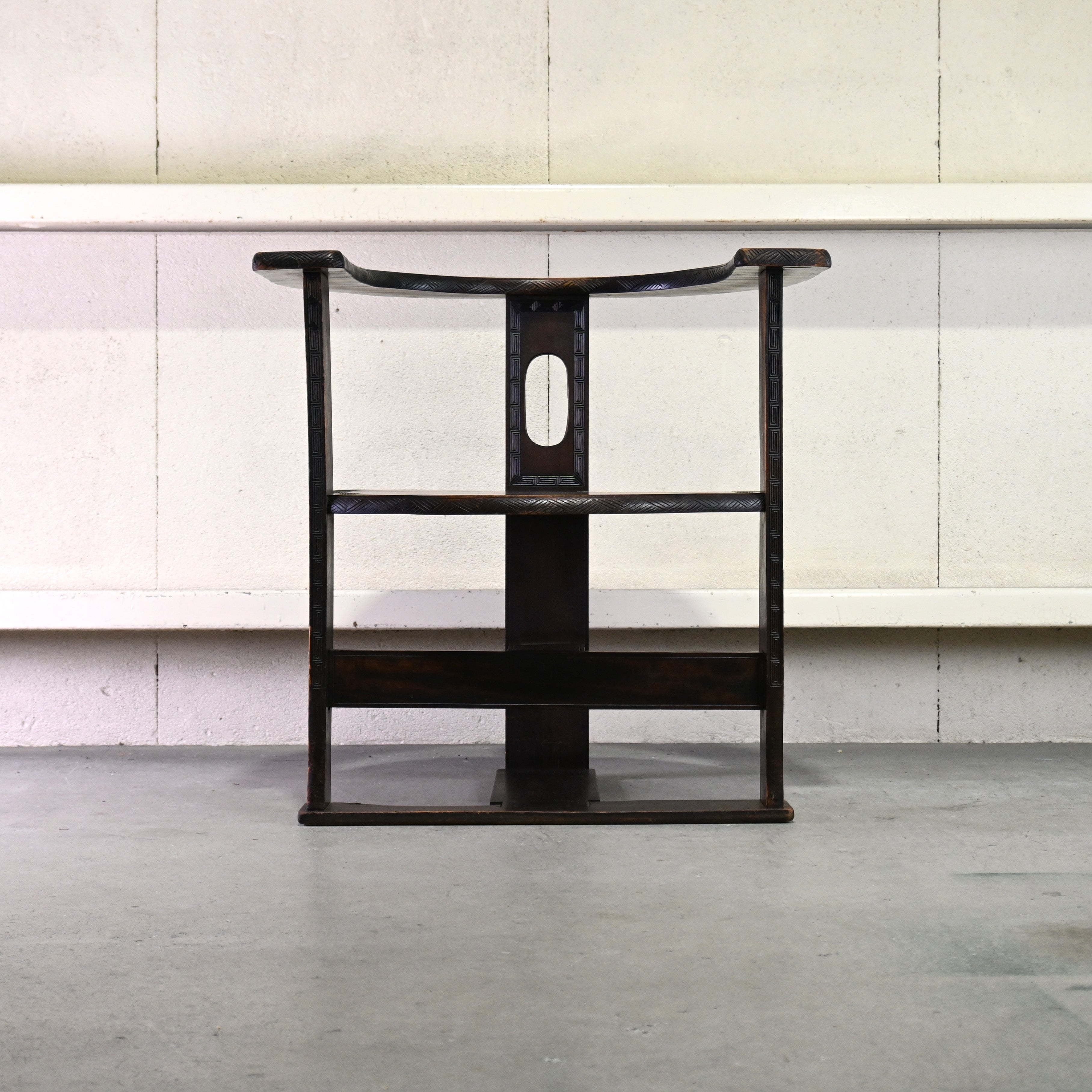 Japanese antique Karuizawa Carving Horseshoe Arm chair chinoiserie / 和製アンティーク 軽井沢彫 馬蹄型 アームチェア 大正浪漫 シノワズリ