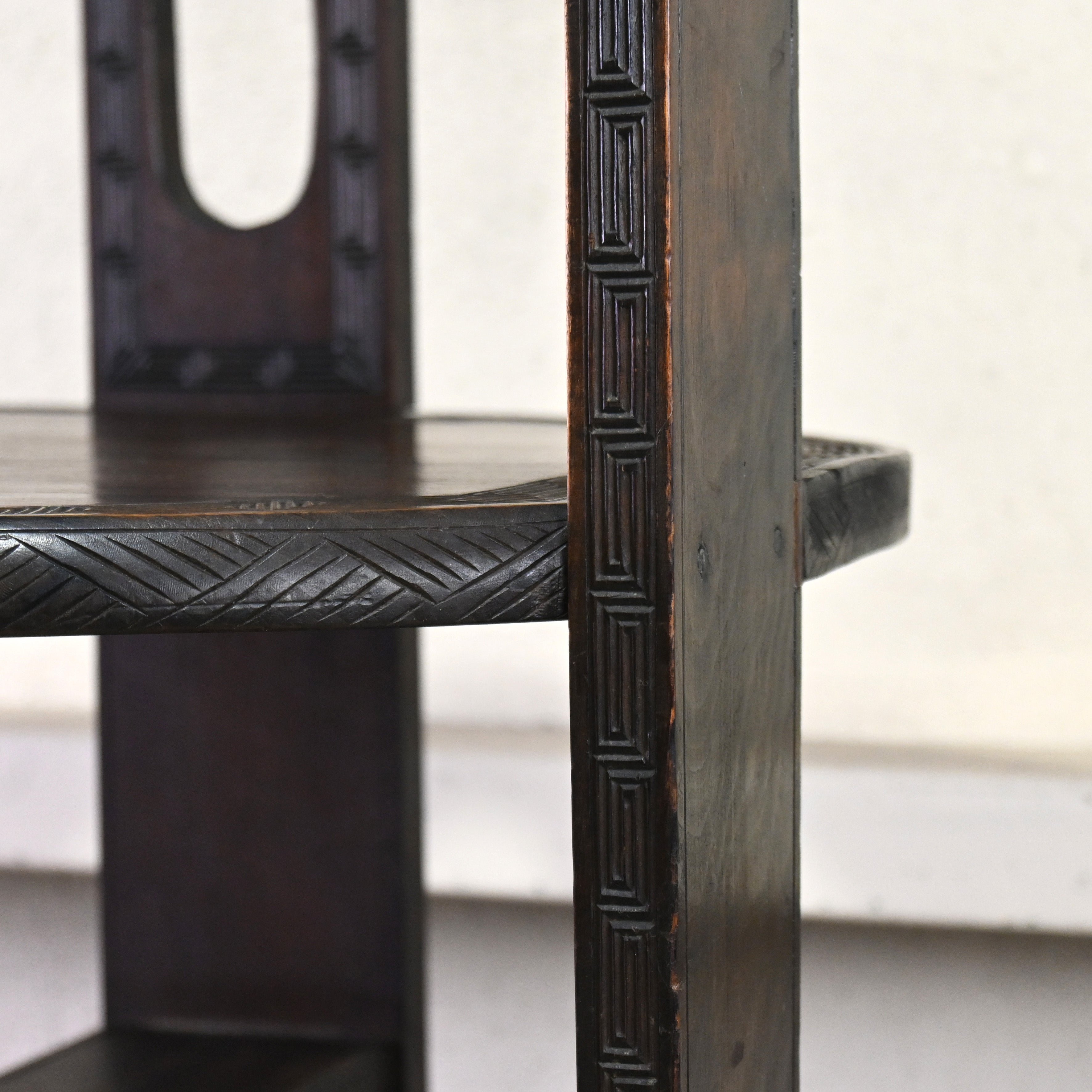 Japanese antique Karuizawa Carving Horseshoe Arm chair chinoiserie / 和製アンティーク 軽井沢彫 馬蹄型 アームチェア 大正浪漫 シノワズリ