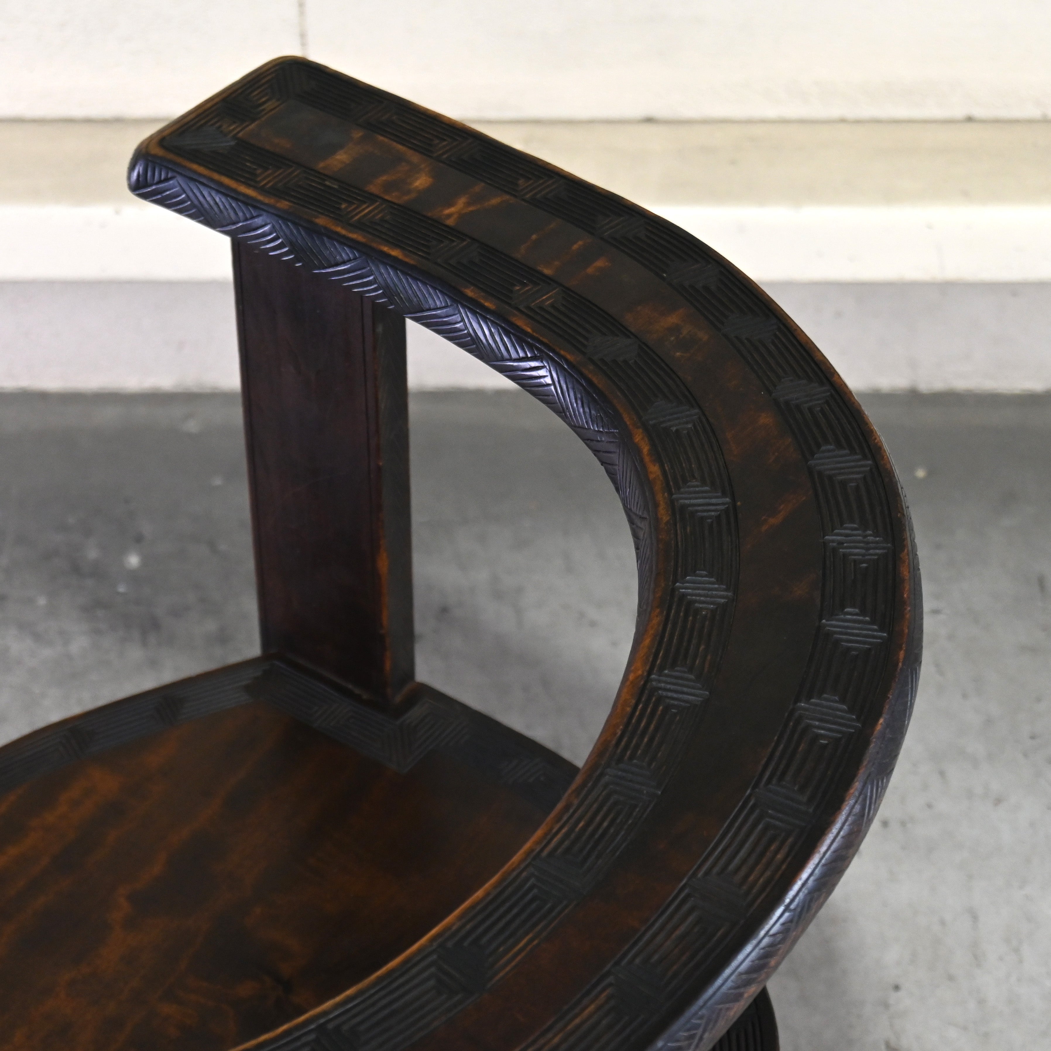 Japanese antique Karuizawa Carving Horseshoe Arm chair chinoiserie / 和製アンティーク 軽井沢彫 馬蹄型 アームチェア 大正浪漫 シノワズリ