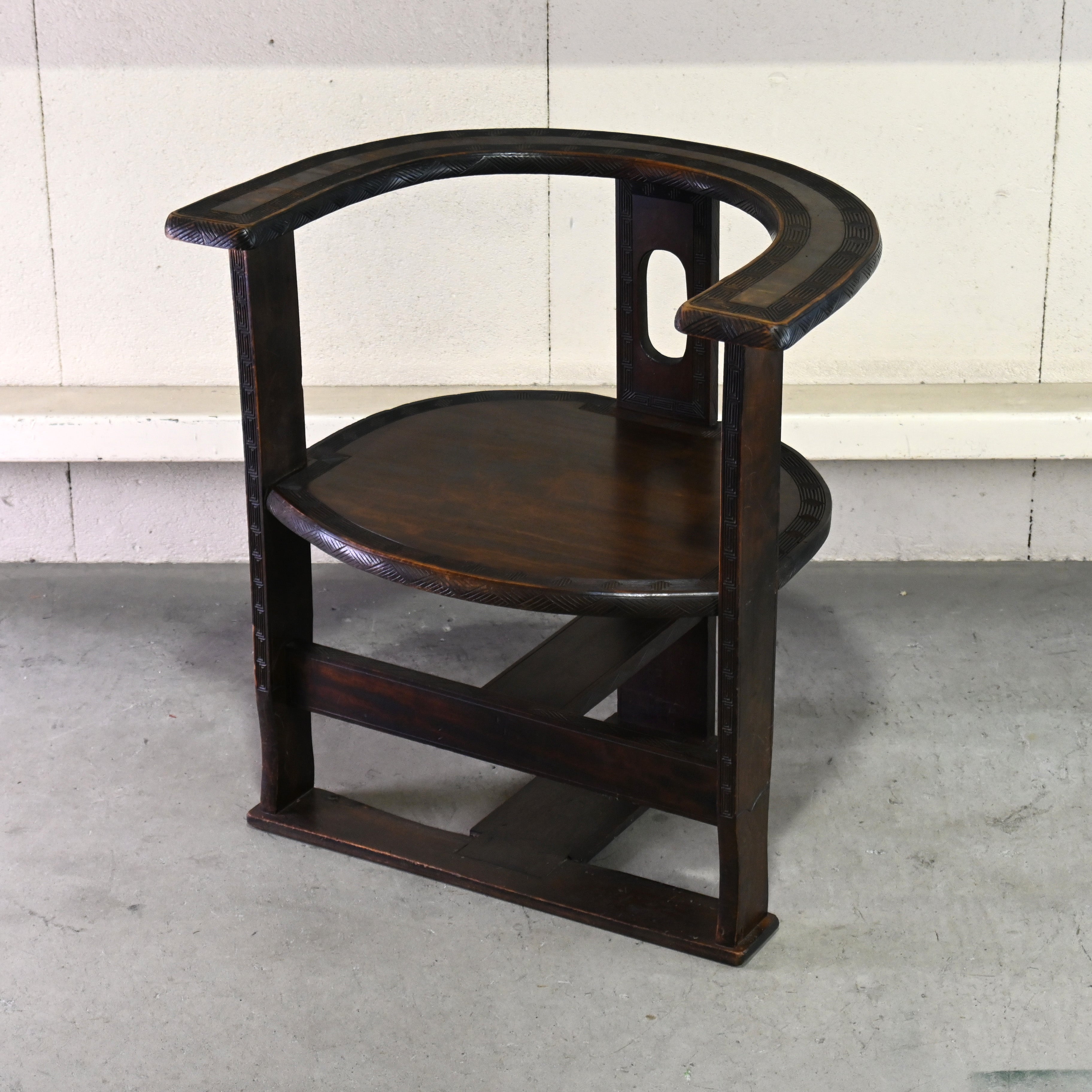 Japanese antique Karuizawa Carving Horseshoe Arm chair chinoiserie / 和製アンティーク 軽井沢彫 馬蹄型 アームチェア 大正浪漫 シノワズリ