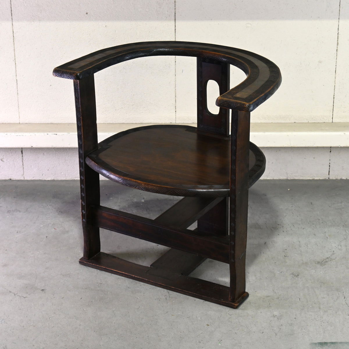 Japanese antique Karuizawa Carving Horseshoe Arm chair chinoiserie 