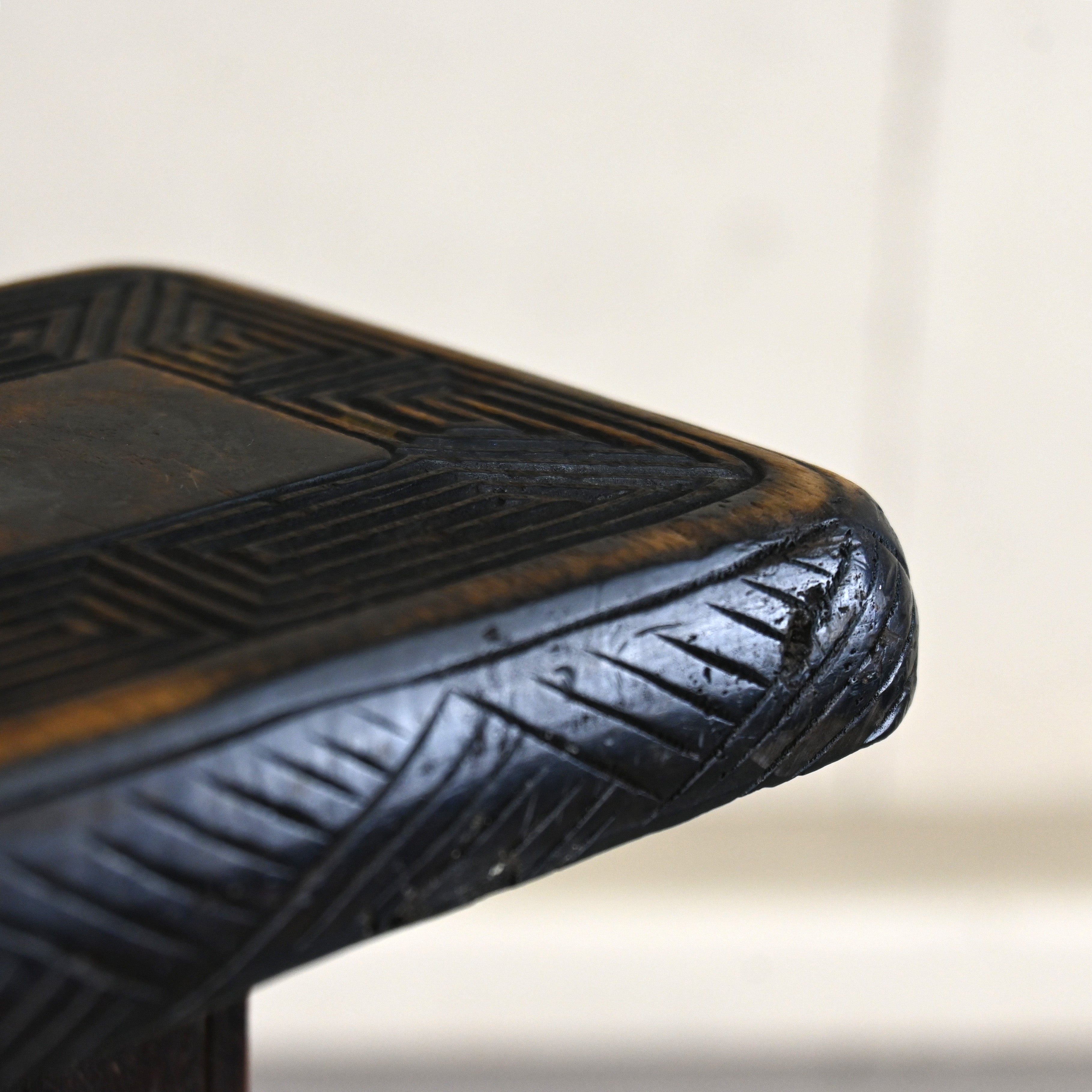 Japanese antique Karuizawa Carving Horseshoe Arm chair chinoiserie / 和製アンティーク 軽井沢彫 馬蹄型 アームチェア 大正浪漫 シノワズリ