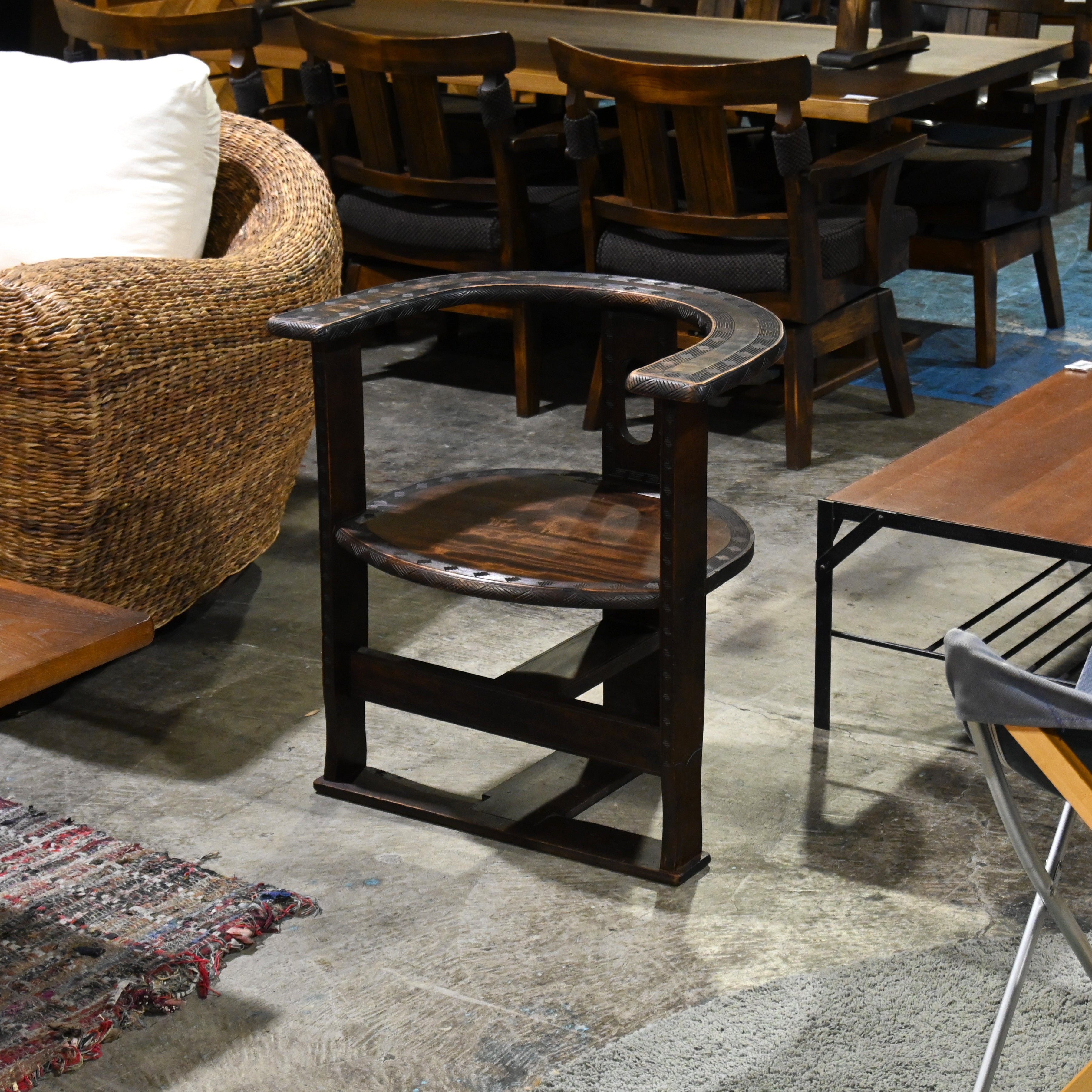 Japanese antique Karuizawa Carving Horseshoe Arm chair chinoiserie / 和製アンティーク 軽井沢彫 馬蹄型 アームチェア 大正浪漫 シノワズリ