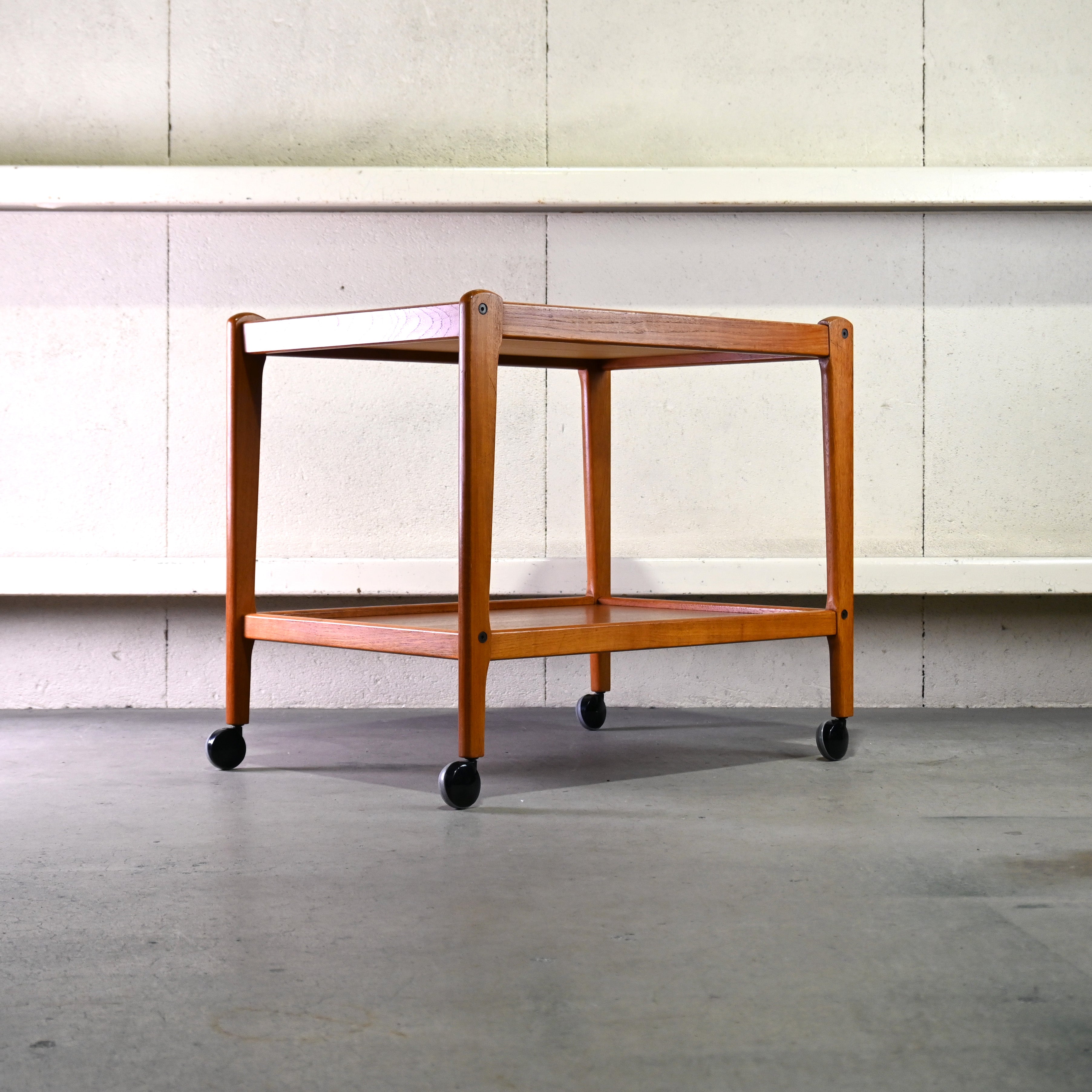BRDR. FURBO Teakwood × Tiletop Tea trolley Service wagon 1960~1970's Danish vintage Scandinavian design / ブルダー・フュルボ チーク材 × タイルトップ ティートロリー サービスワゴン 1960~1970年代 デンマークヴィンテージ 北欧デザイン
