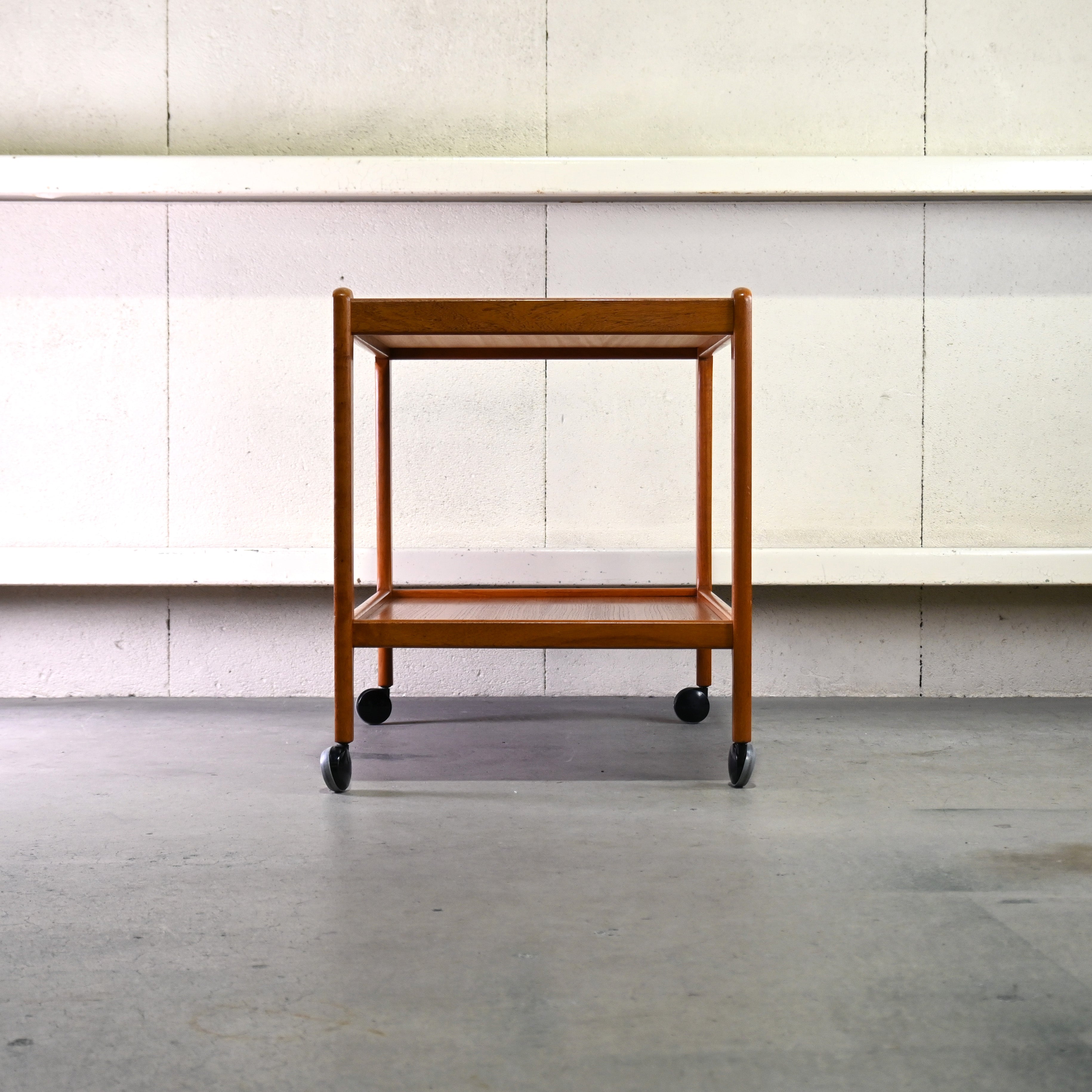 BRDR. FURBO Teakwood × Tiletop Tea trolley Service wagon 1960~1970's Danish vintage Scandinavian design / ブルダー・フュルボ チーク材 × タイルトップ ティートロリー サービスワゴン 1960~1970年代 デンマークヴィンテージ 北欧デザイン