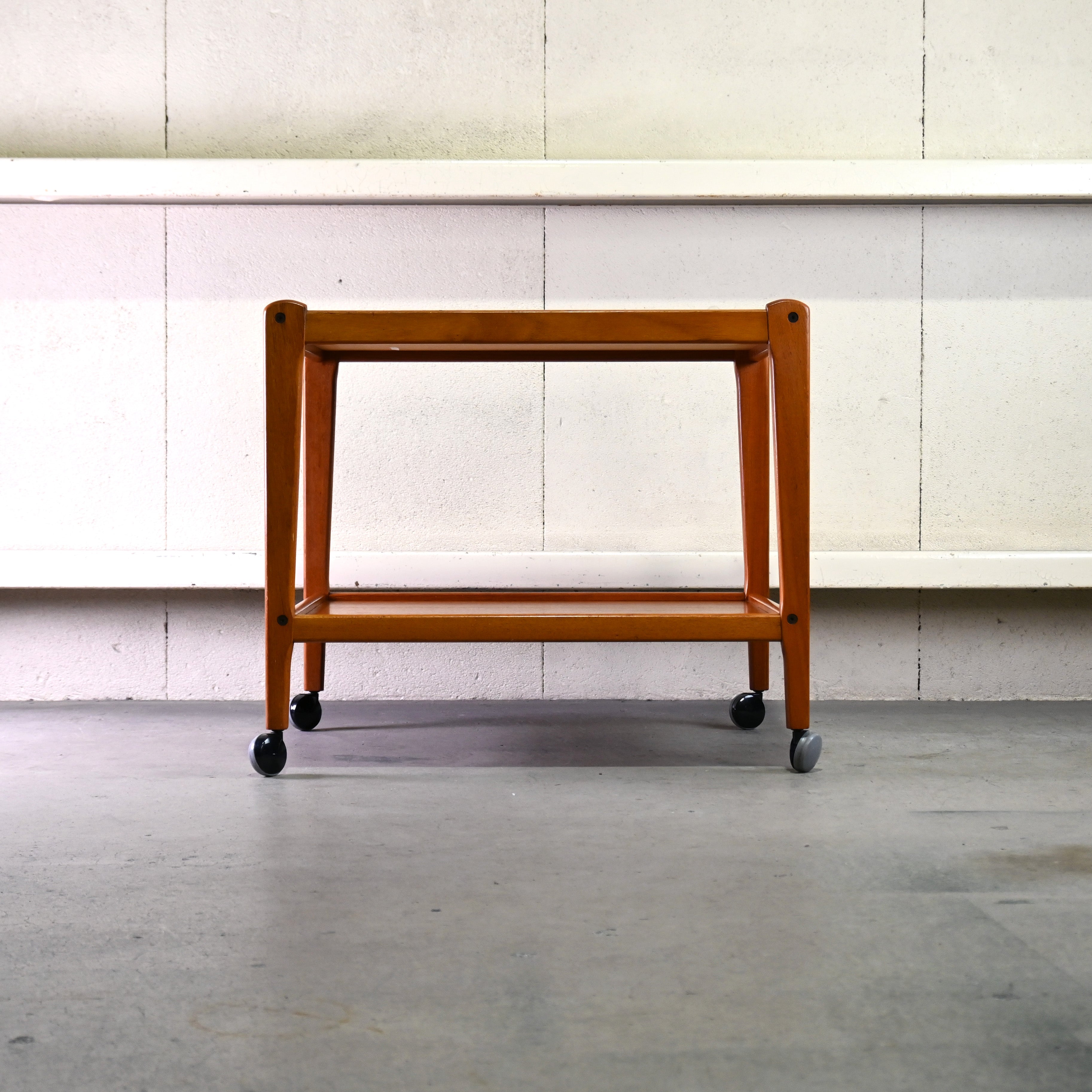 BRDR. FURBO Teakwood × Tiletop Tea trolley Service wagon 1960~1970's Danish vintage Scandinavian design / ブルダー・フュルボ チーク材 × タイルトップ ティートロリー サービスワゴン 1960~1970年代 デンマークヴィンテージ 北欧デザイン