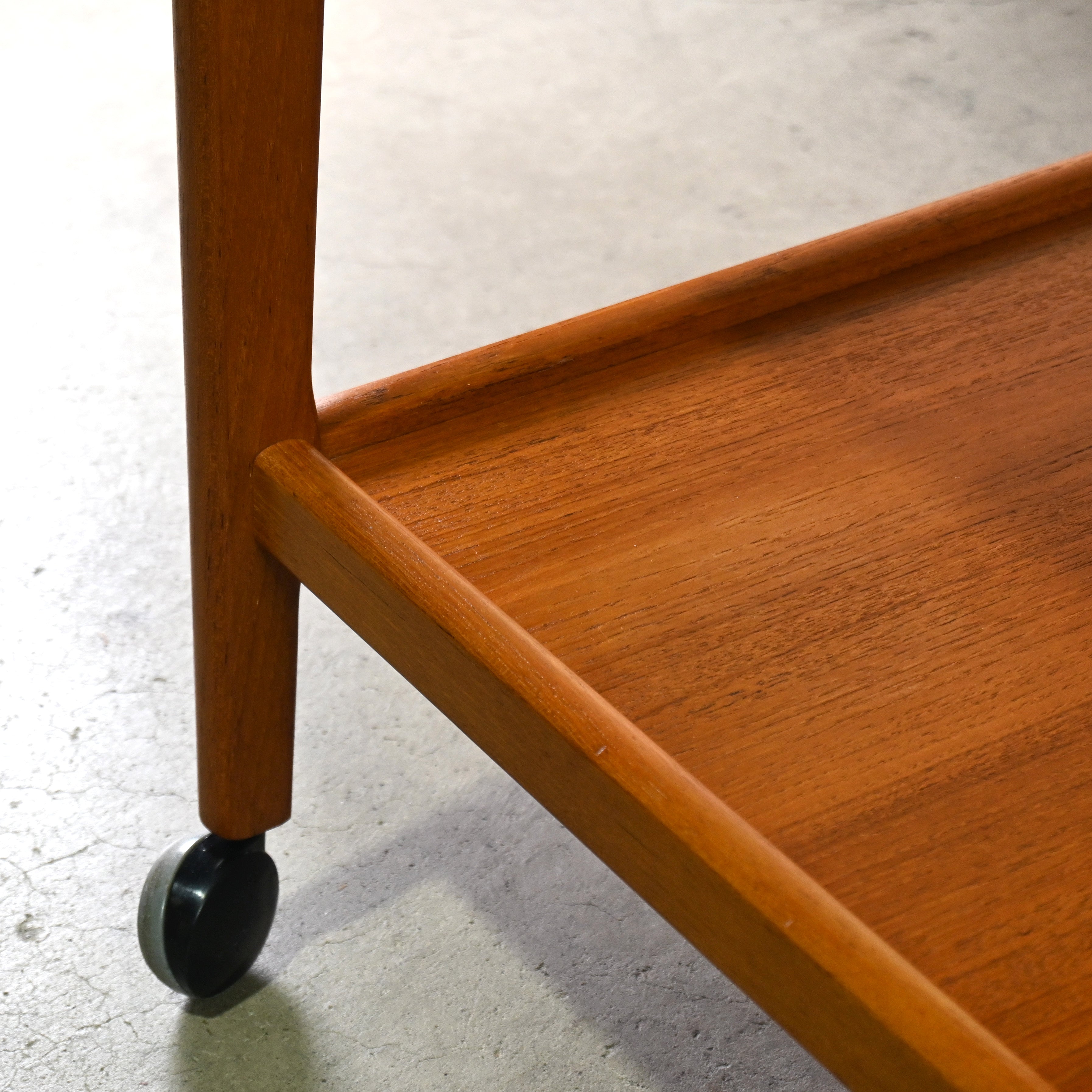 BRDR. FURBO Teakwood × Tiletop Tea trolley Service wagon 1960~1970's Danish vintage Scandinavian design / ブルダー・フュルボ チーク材 × タイルトップ ティートロリー サービスワゴン 1960~1970年代 デンマークヴィンテージ 北欧デザイン