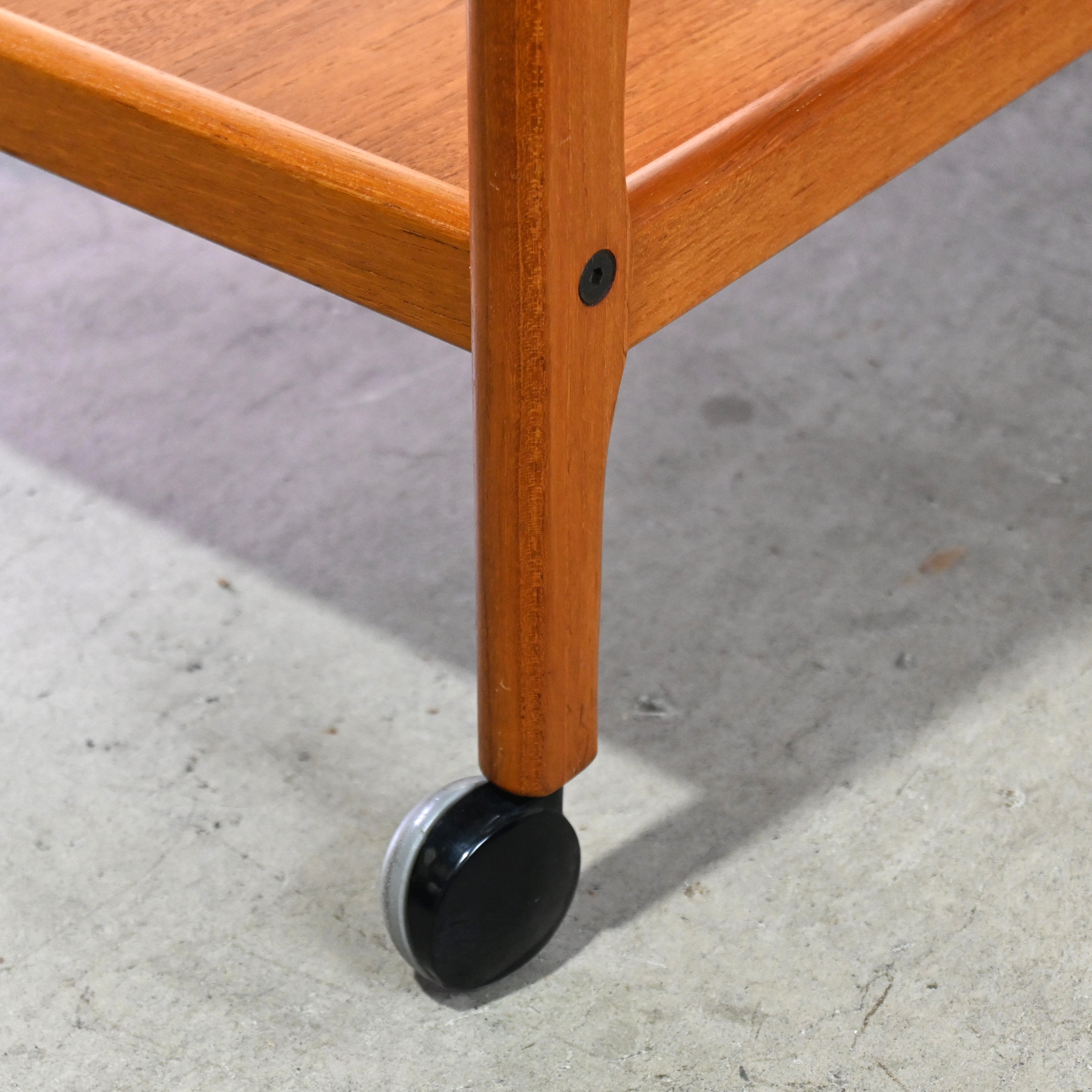 BRDR. FURBO Teakwood × Tiletop Tea trolley Service wagon 1960~1970's Danish vintage Scandinavian design / ブルダー・フュルボ チーク材 × タイルトップ ティートロリー サービスワゴン 1960~1970年代 デンマークヴィンテージ 北欧デザイン