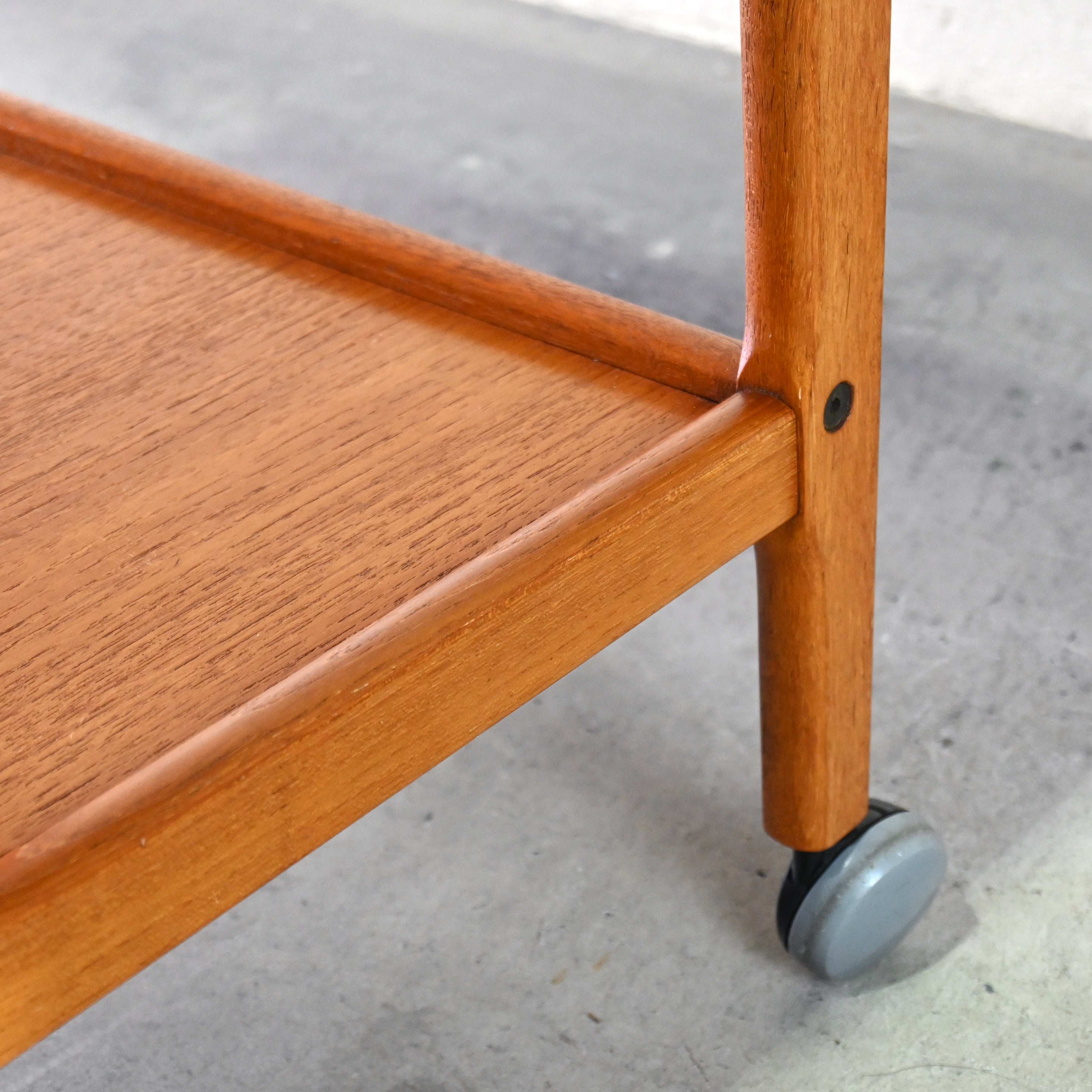 BRDR. FURBO Teakwood × Tiletop Tea trolley Service wagon 1960~1970's Danish vintage Scandinavian design / ブルダー・フュルボ チーク材 × タイルトップ ティートロリー サービスワゴン 1960~1970年代 デンマークヴィンテージ 北欧デザイン