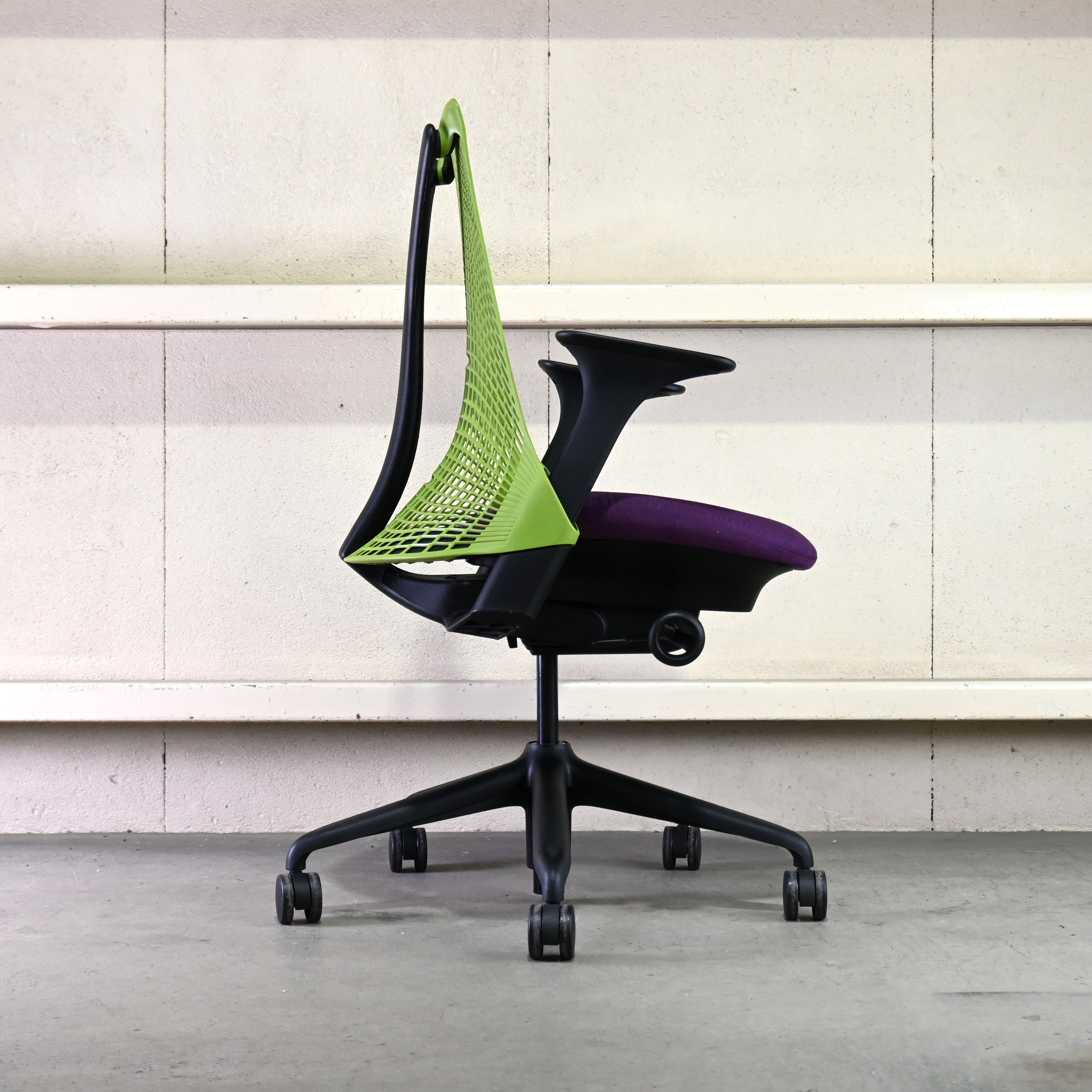 Herman Miller Sayl Chair Yves Behar Purple &  Green apple Work chair American modern design / ハーマンミラー セイルチェア イヴ・ベアール パープル & グリーンアップル ワークチェア アメリカンモダンデザイン