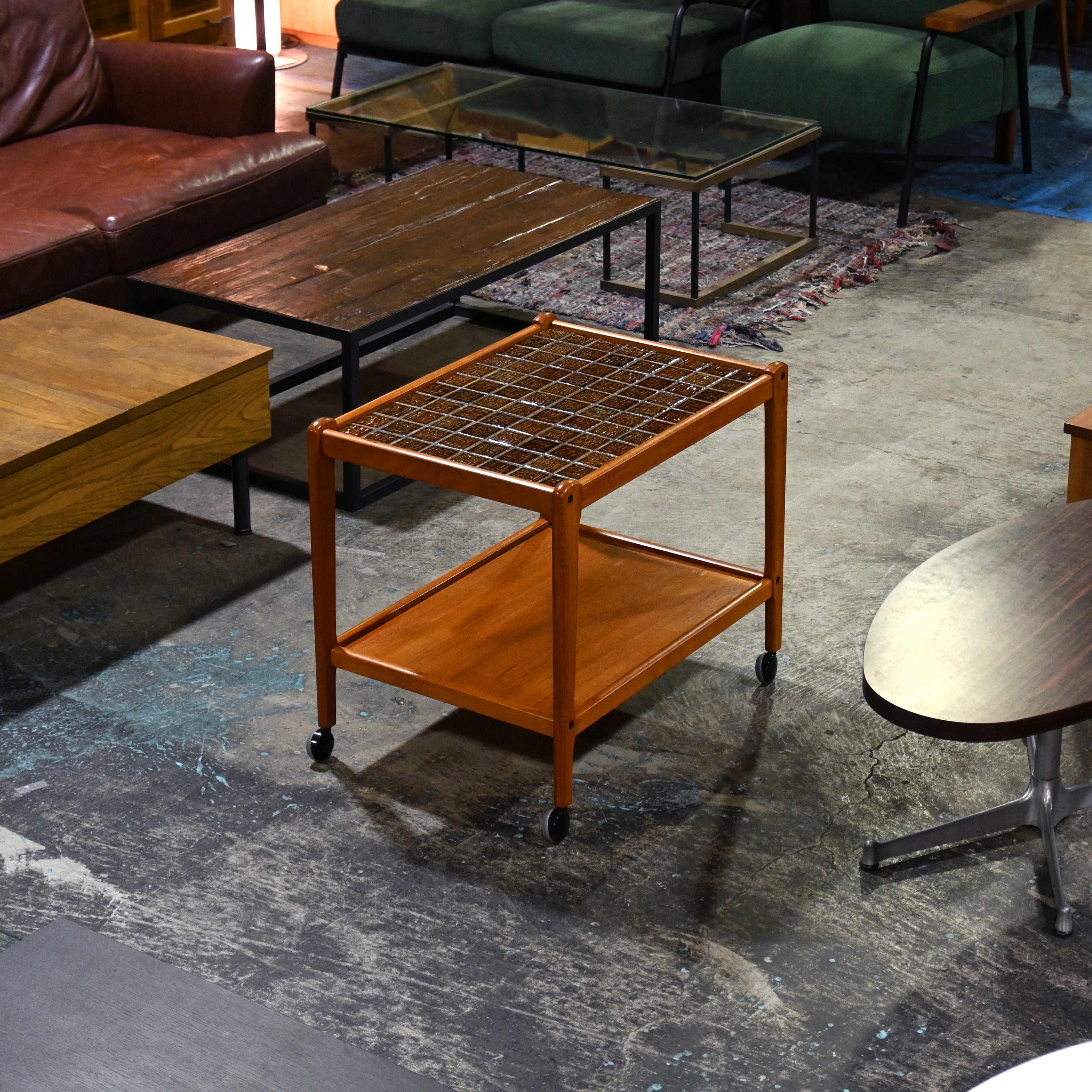 BRDR. FURBO Teakwood × Tiletop Tea trolley Service wagon 1960~1970's Danish vintage Scandinavian design / ブルダー・フュルボ チーク材 × タイルトップ ティートロリー サービスワゴン 1960~1970年代 デンマークヴィンテージ 北欧デザイン