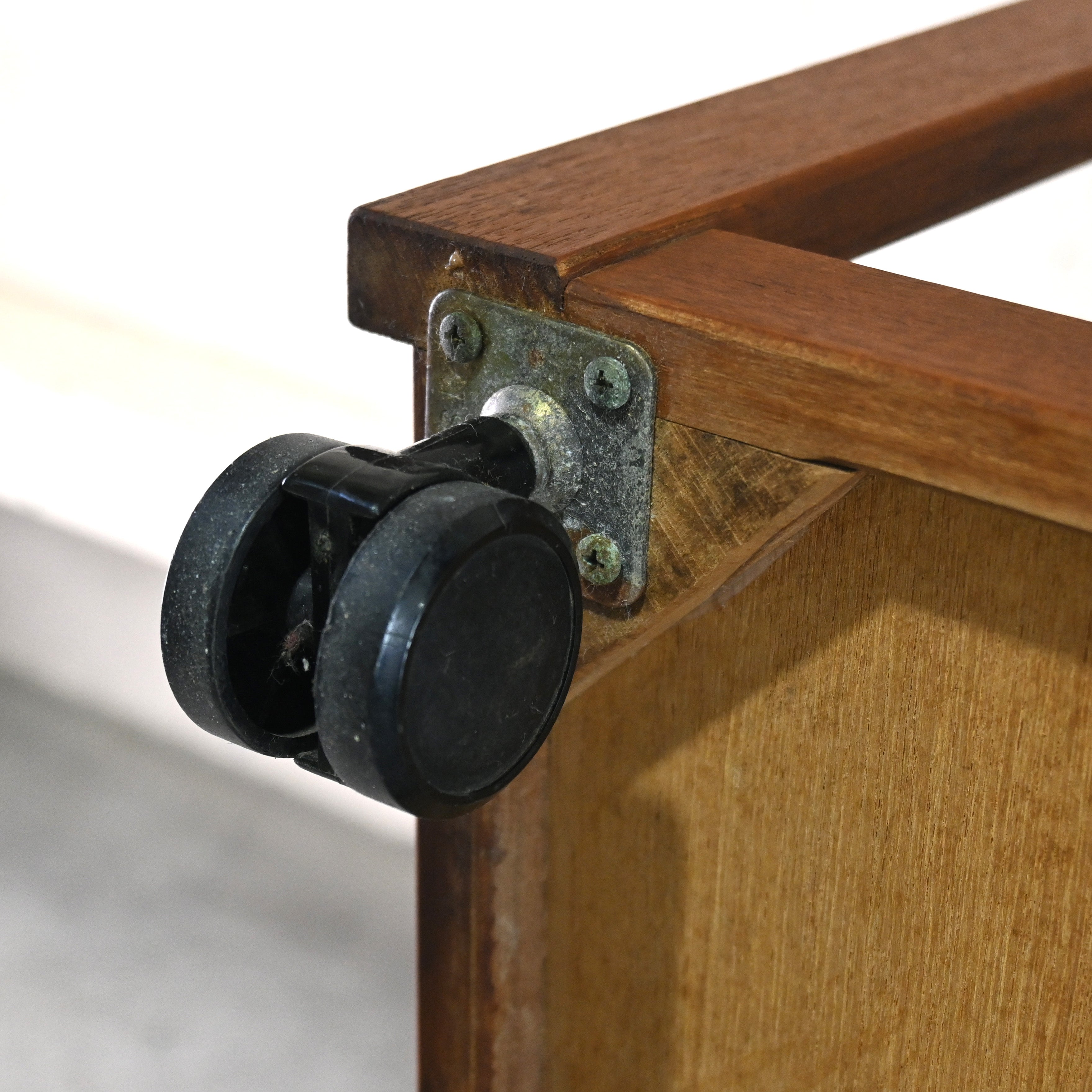 Teakwood Service wagon SHIN-TOKYO Japanese vintage Scandinavian design / チーク材 サービスワゴン シントーキョー ジャパニーズヴィンテージ 北欧デザイン