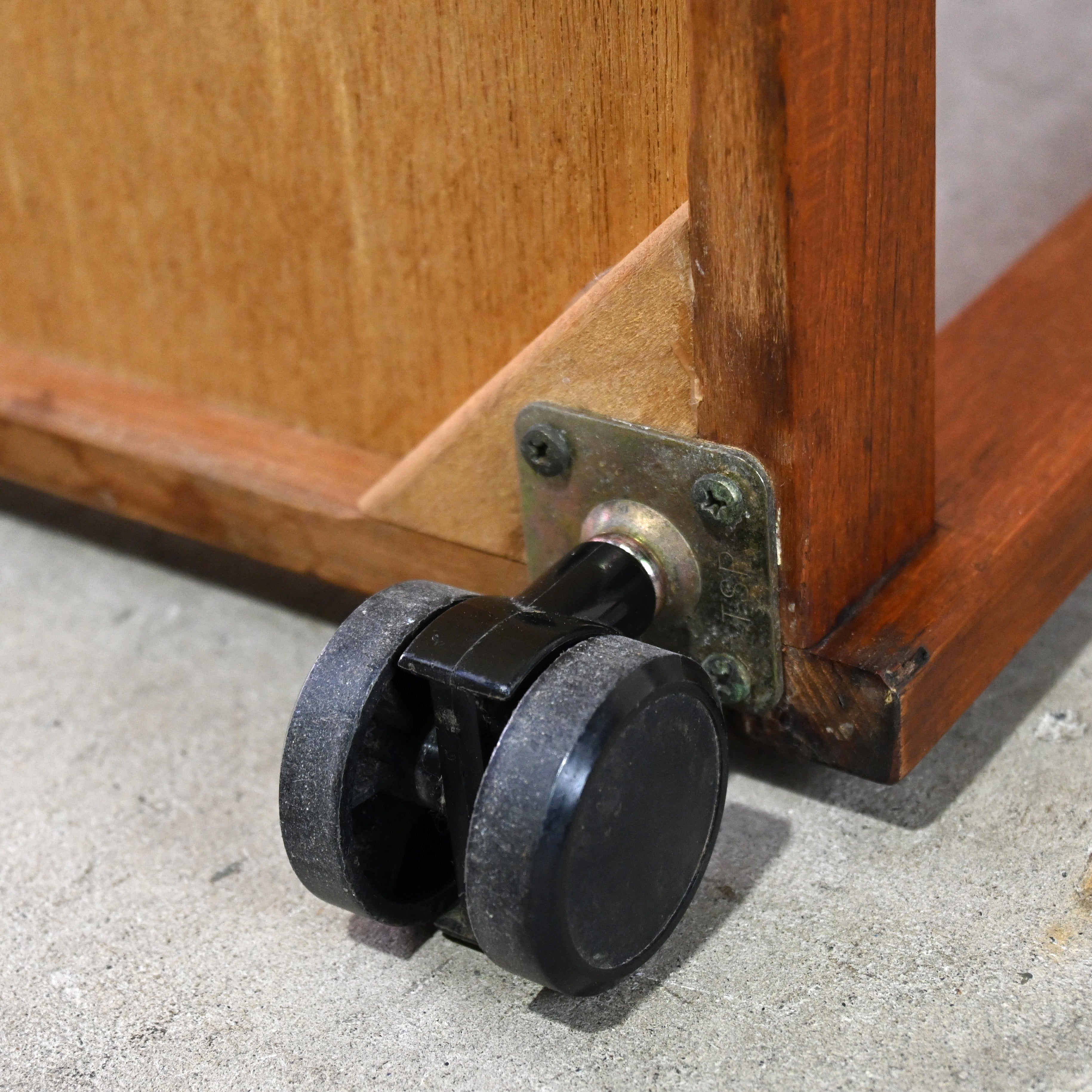 Teakwood Service wagon SHIN-TOKYO Japanese vintage Scandinavian design / チーク材 サービスワゴン シントーキョー ジャパニーズヴィンテージ 北欧デザイン