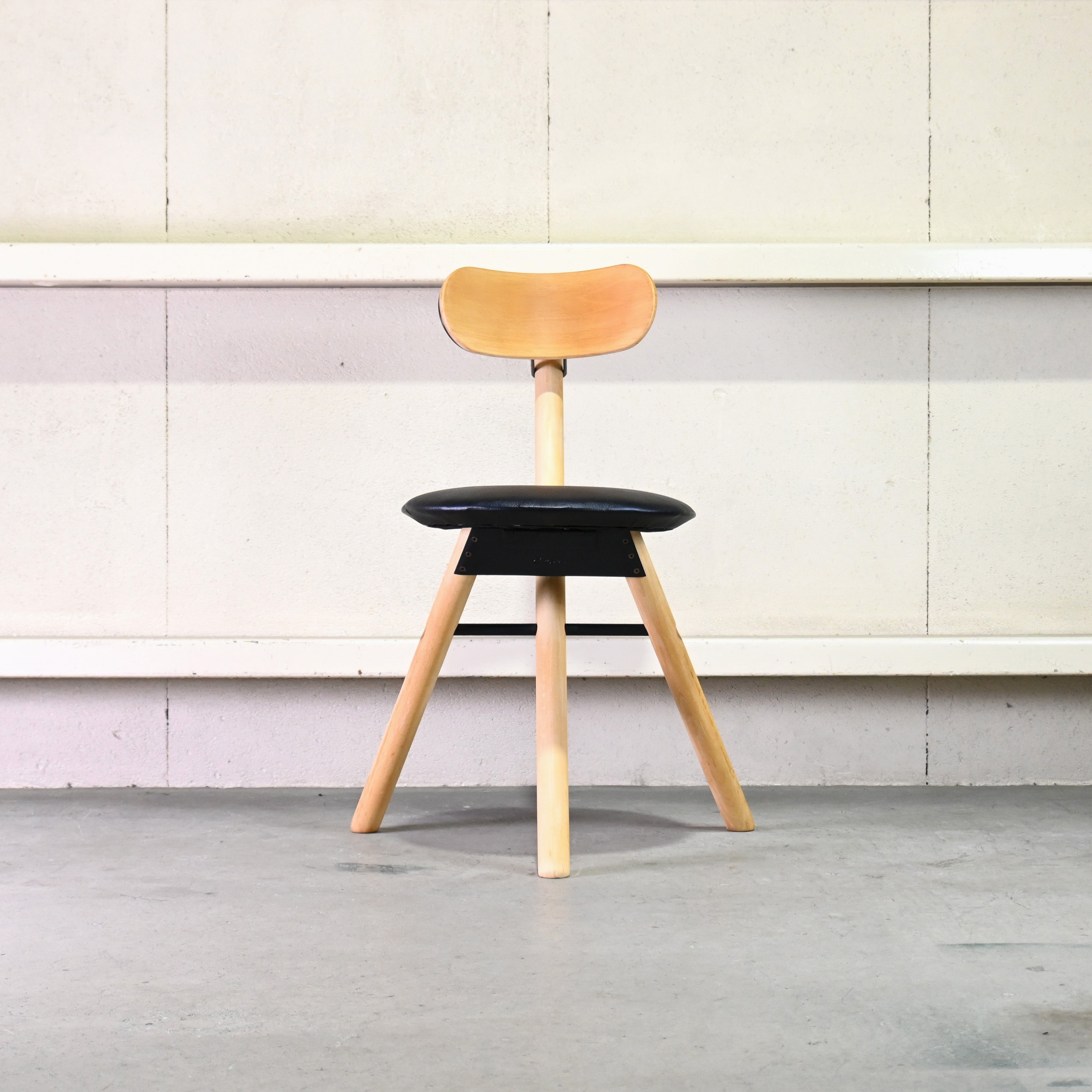 Calligaris Folding stool Remake PVC Leather Beech wood 1990's Italian modern design / カリガリス フォールディングスツール リメイク PVCレザー ビーチ材 1990年代 イタリアンモダンデザイン