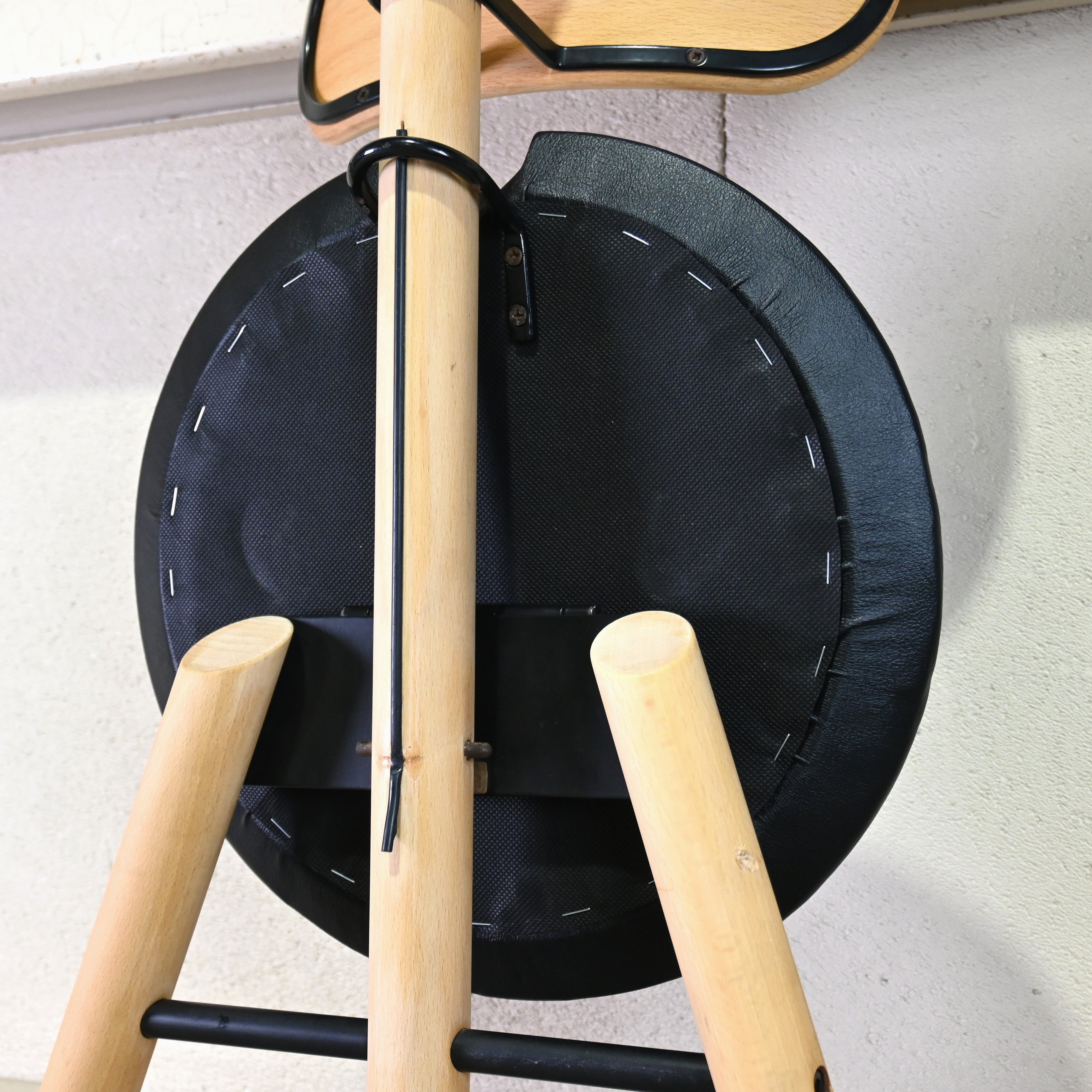 Calligaris Folding stool Remake PVC Leather Beech wood 1990's Italian modern design / カリガリス フォールディングスツール リメイク PVCレザー ビーチ材 1990年代 イタリアンモダンデザイン