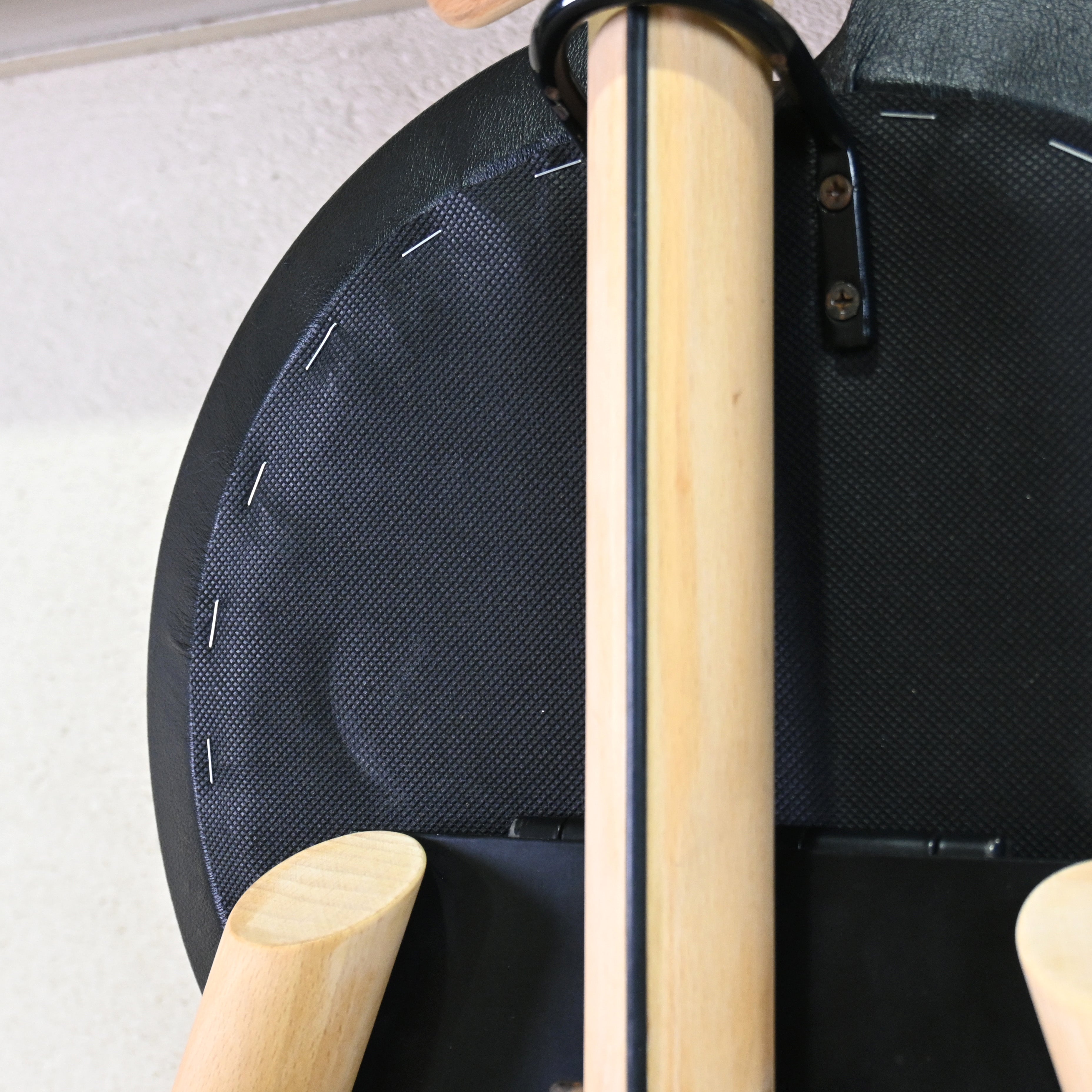 Calligaris Folding stool Remake PVC Leather Beech wood 1990's Italian modern design / カリガリス フォールディングスツール リメイク PVCレザー ビーチ材 1990年代 イタリアンモダンデザイン