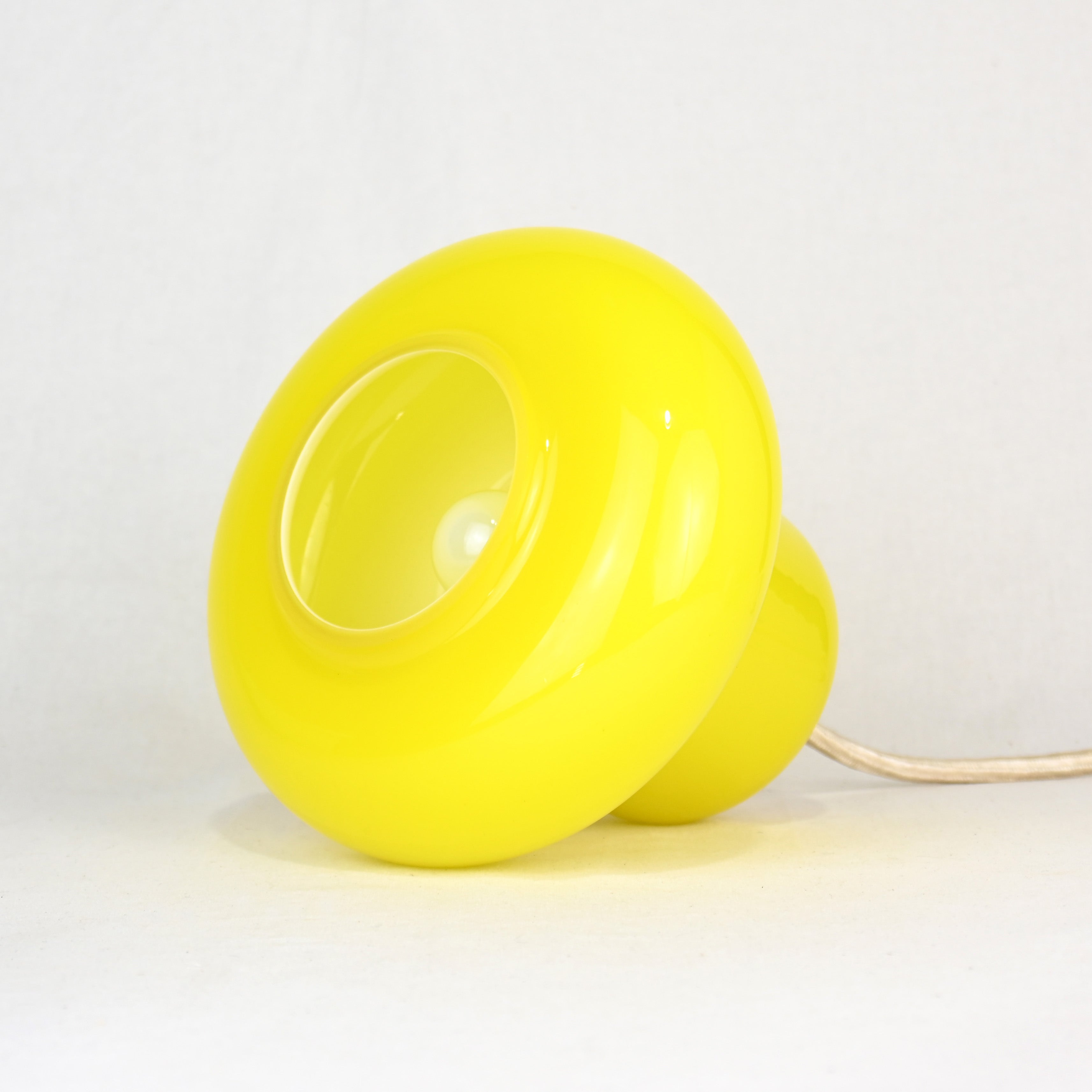 National Glass shade Pendant light Yellow 1970's Japan vintage Scandinavian design / ナショナル ガラスシェード ペンダントライト イエロー 1970年代 ジャパンヴィンテージ 北欧デザイン