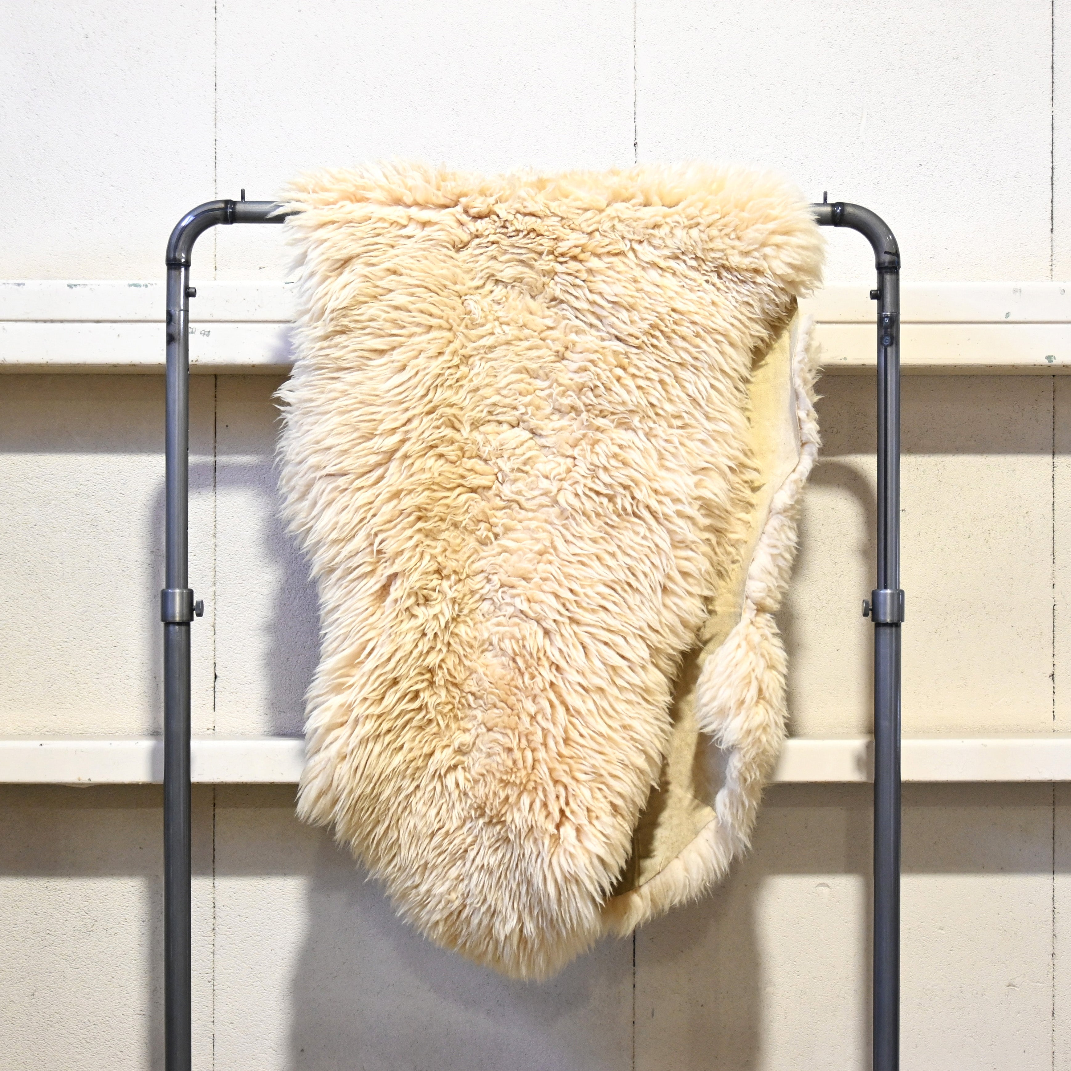 Mouton Rug Natural Fur Interior / ムートンラグ 天然羊毛 ファー インテリア 190cm