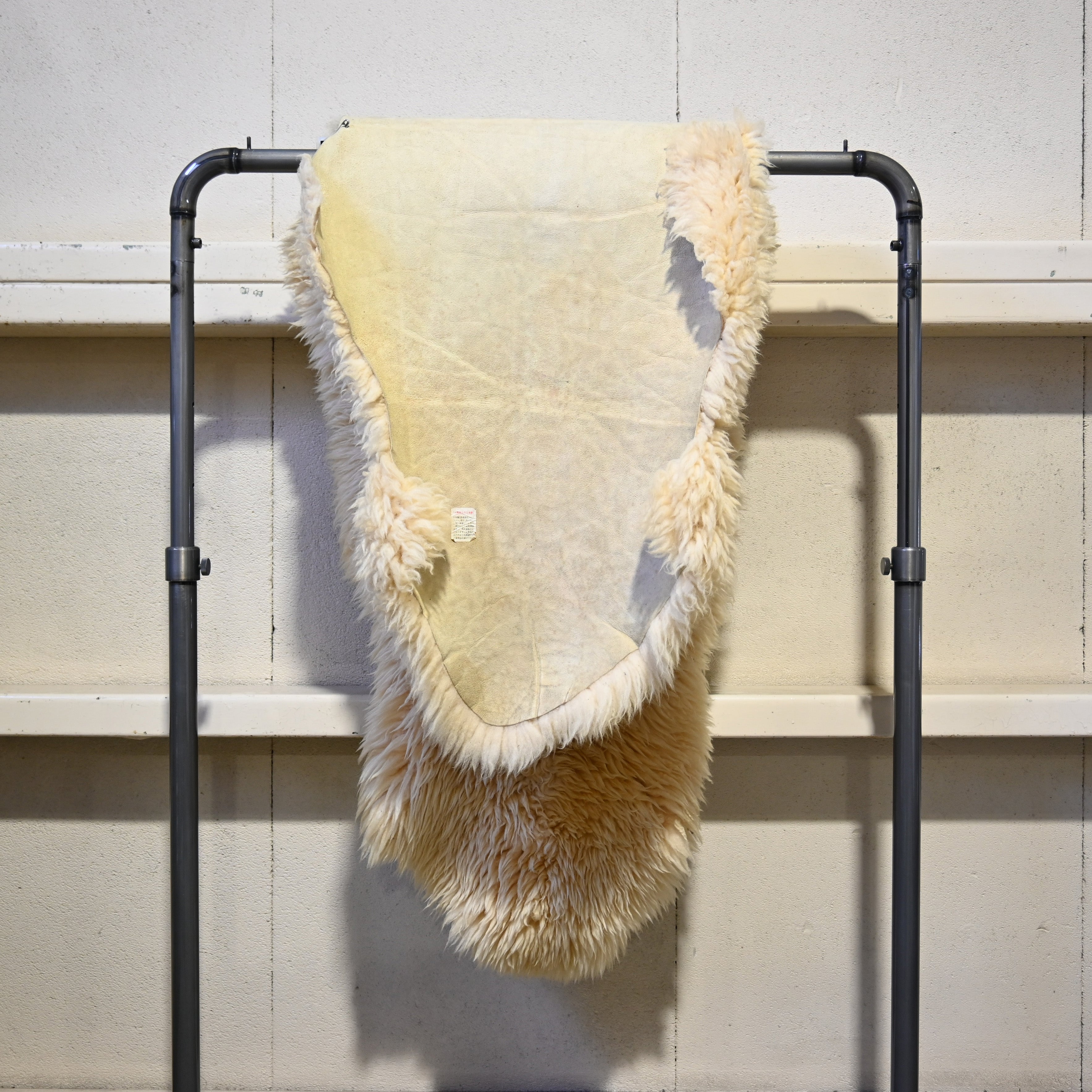 Mouton Rug Natural Fur Interior / ムートンラグ 天然羊毛 ファー インテリア 190cm