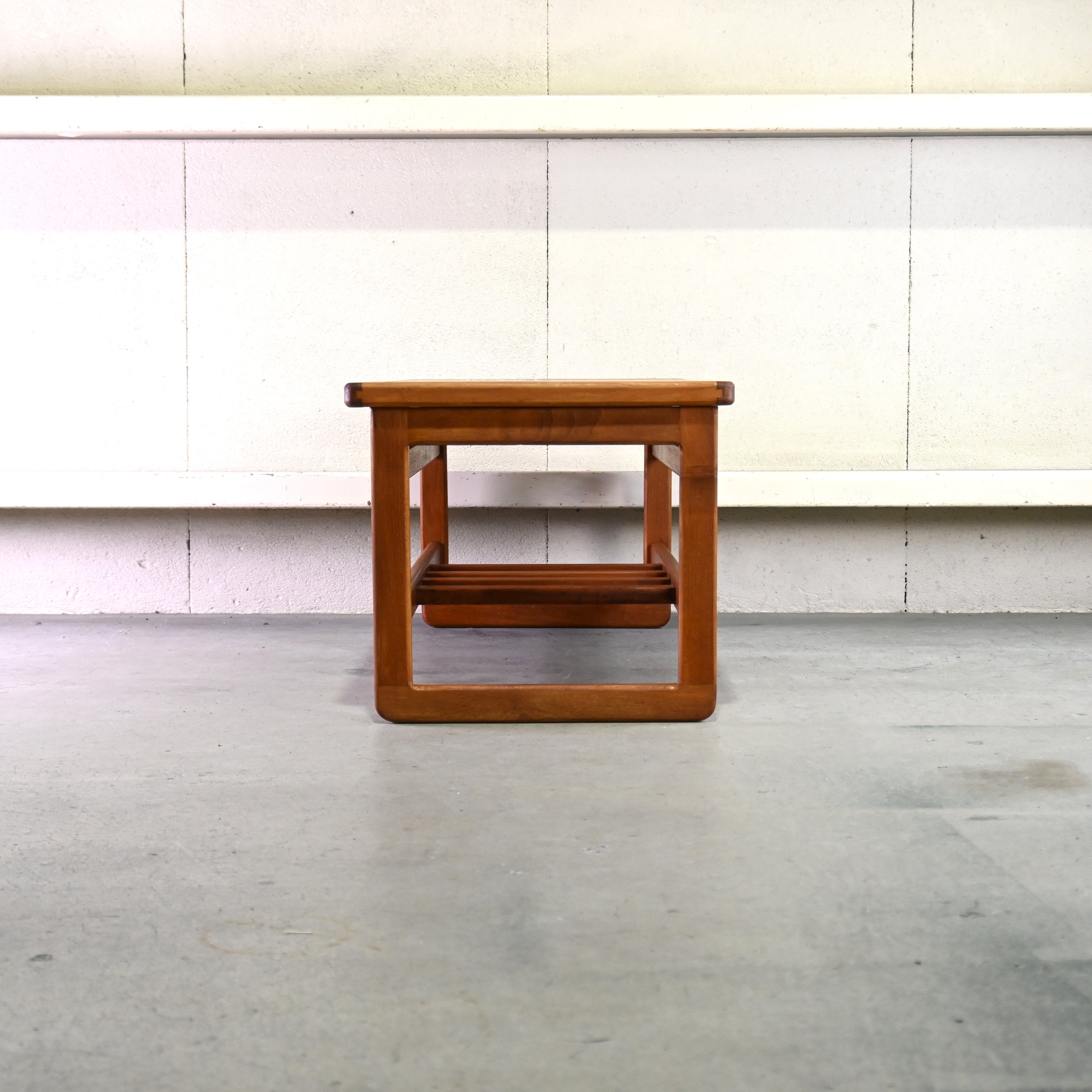 AnBerCraft Teak wood × Ceramic tile Coffee table Remake British vintage Scandinavian design / アンバークラフト チーク材 × セラミックタイル コーヒーテーブル リメイク イギリスヴィンテージ 北欧デザイン