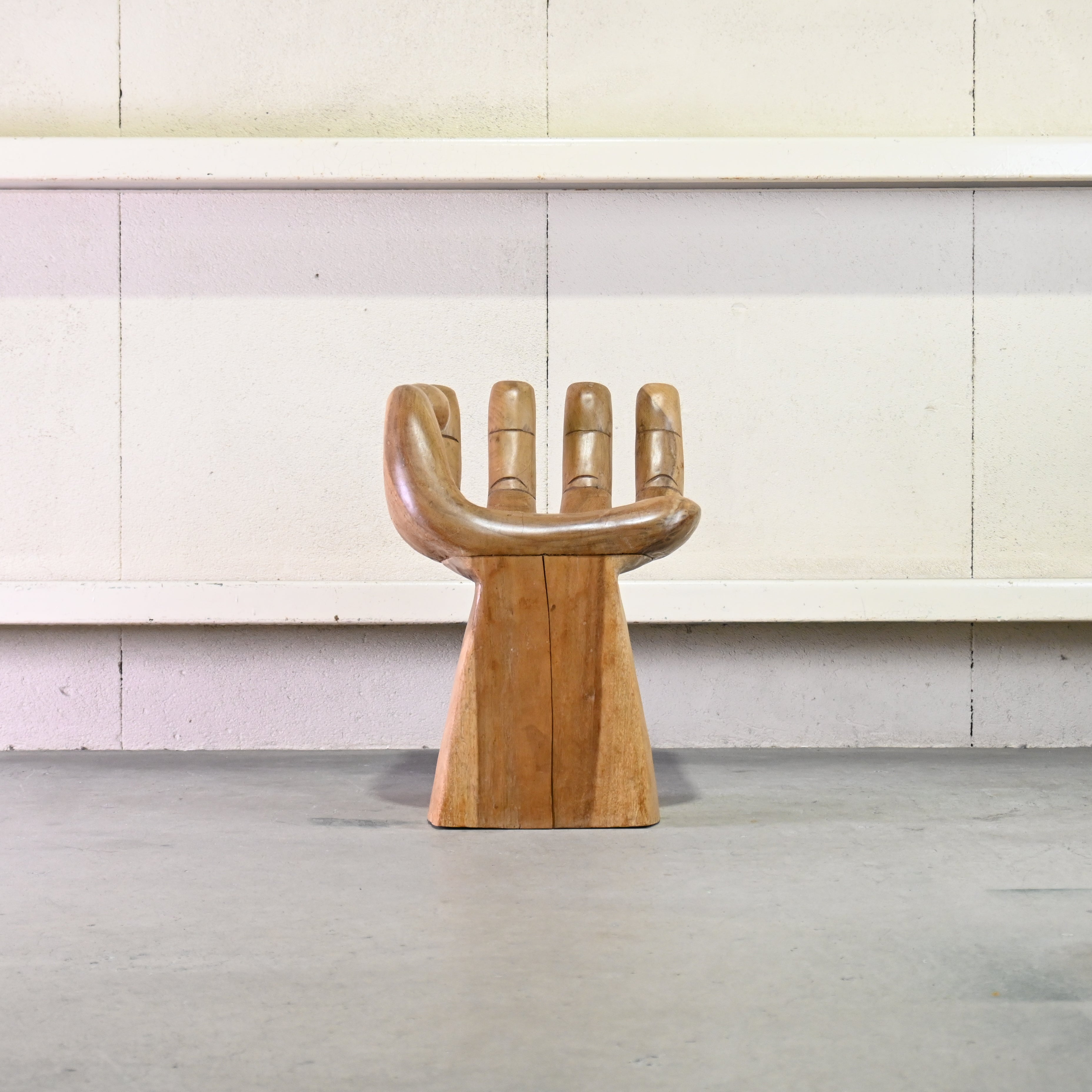 Solid wood carving Left hand stool Asian style / 無垢材 彫刻 ハンドスツール 左手 椅子 アジアンスタイル