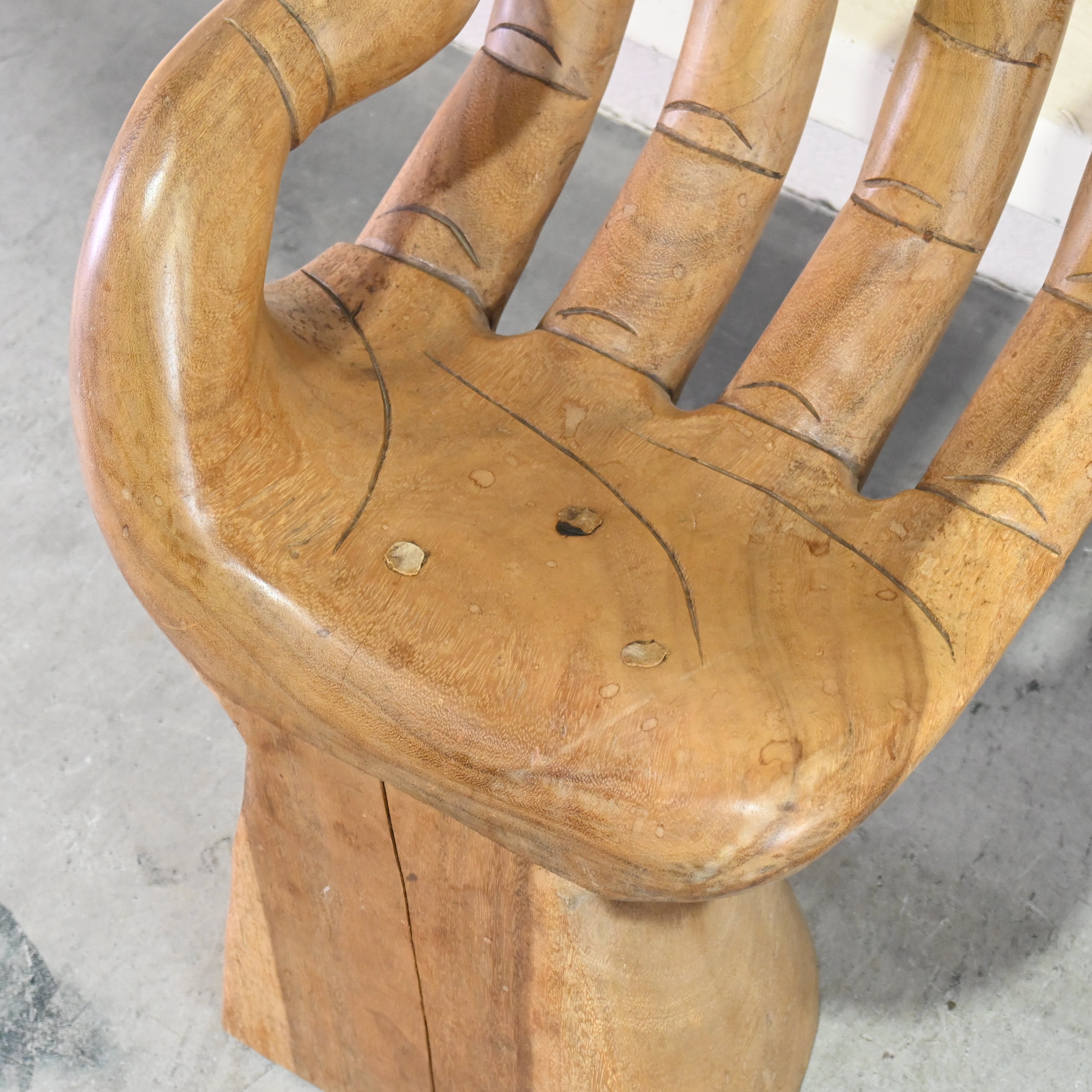 Solid wood carving Left hand stool Asian style / 無垢材 彫刻 ハンドスツール 左手 椅子 アジアンスタイル