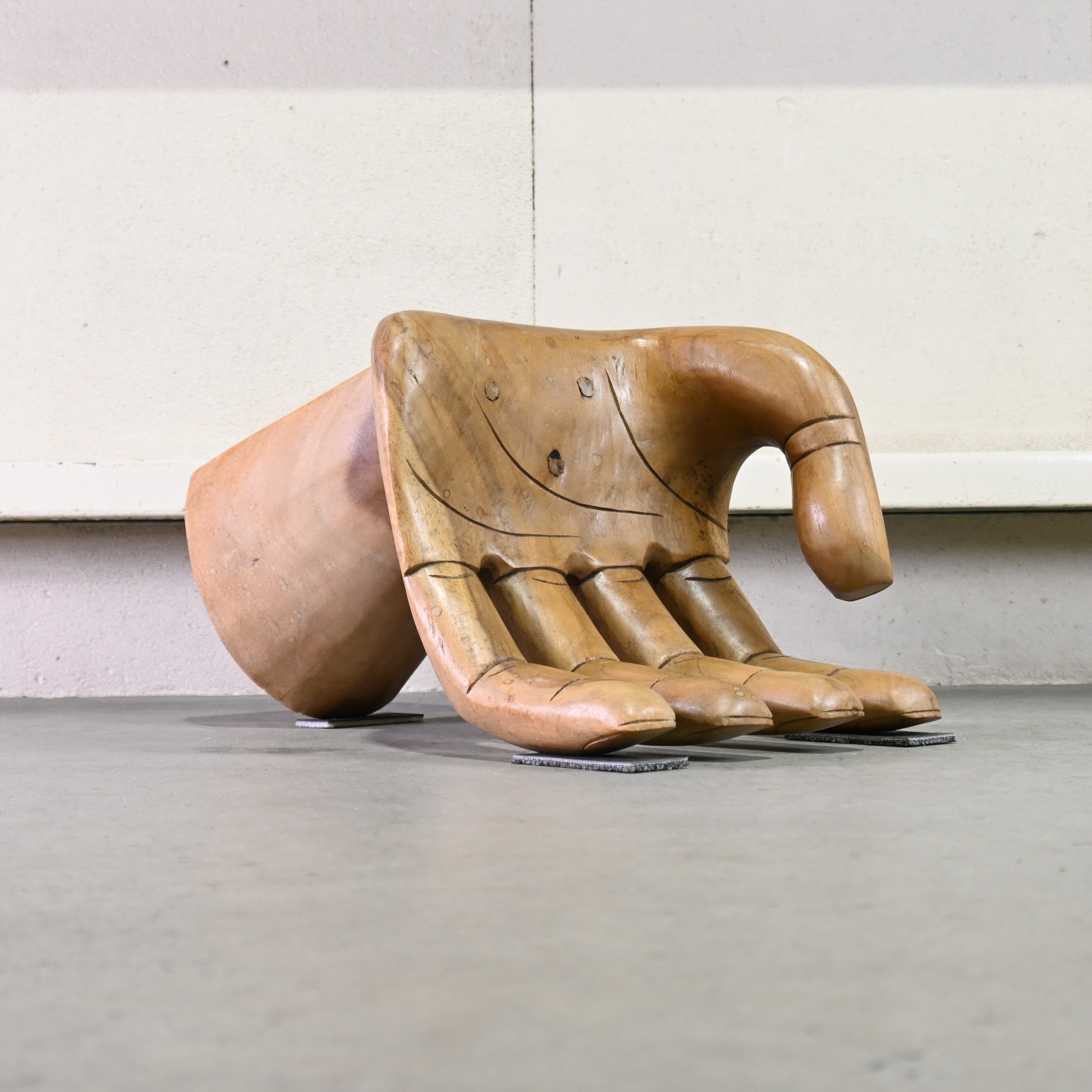 Solid wood carving Left hand stool Asian style / 無垢材 彫刻 ハンドスツール 左手 椅子 アジアンスタイル