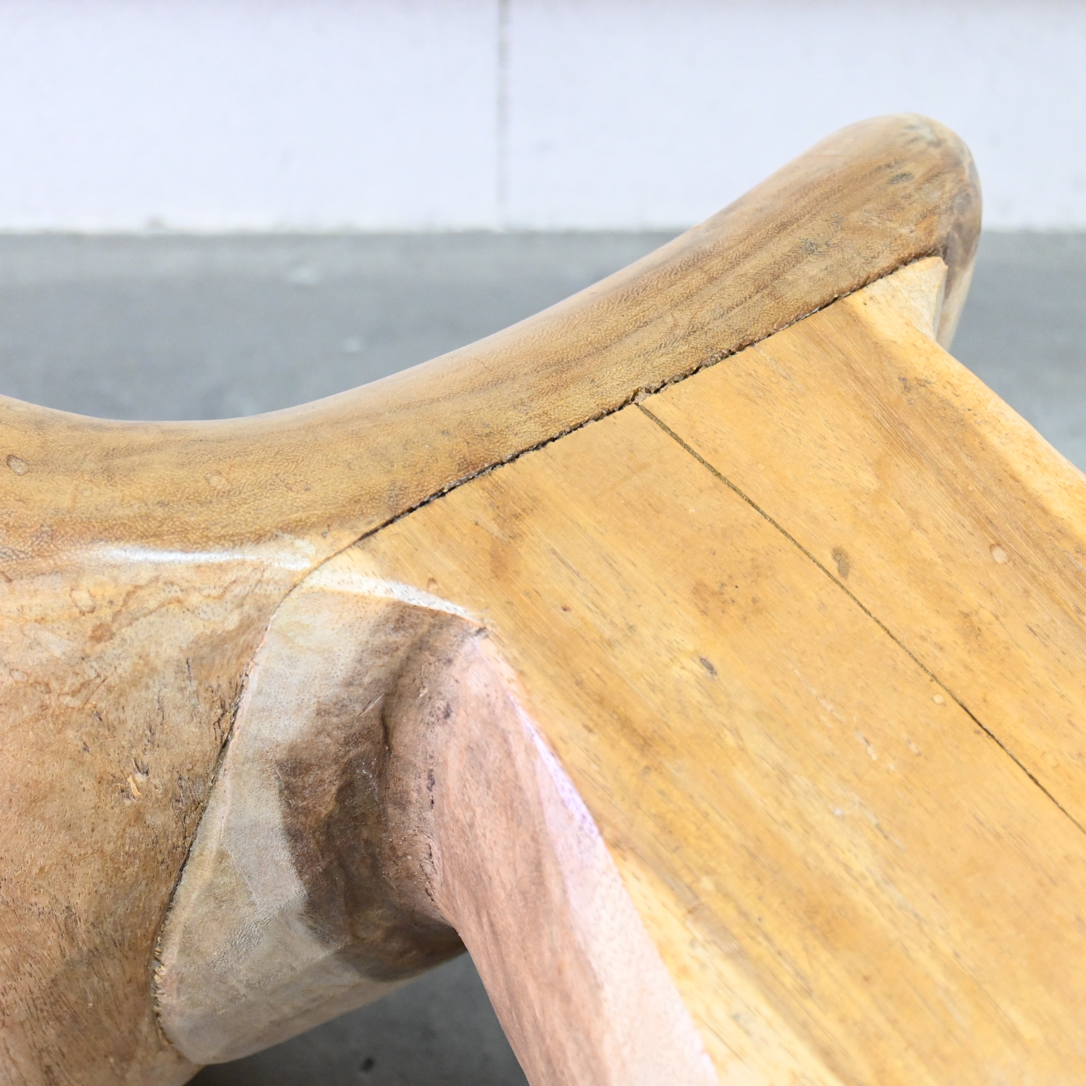 Solid wood carving Left hand stool Asian style / 無垢材 彫刻 ハンドスツール 左手 椅子 アジアンスタイル