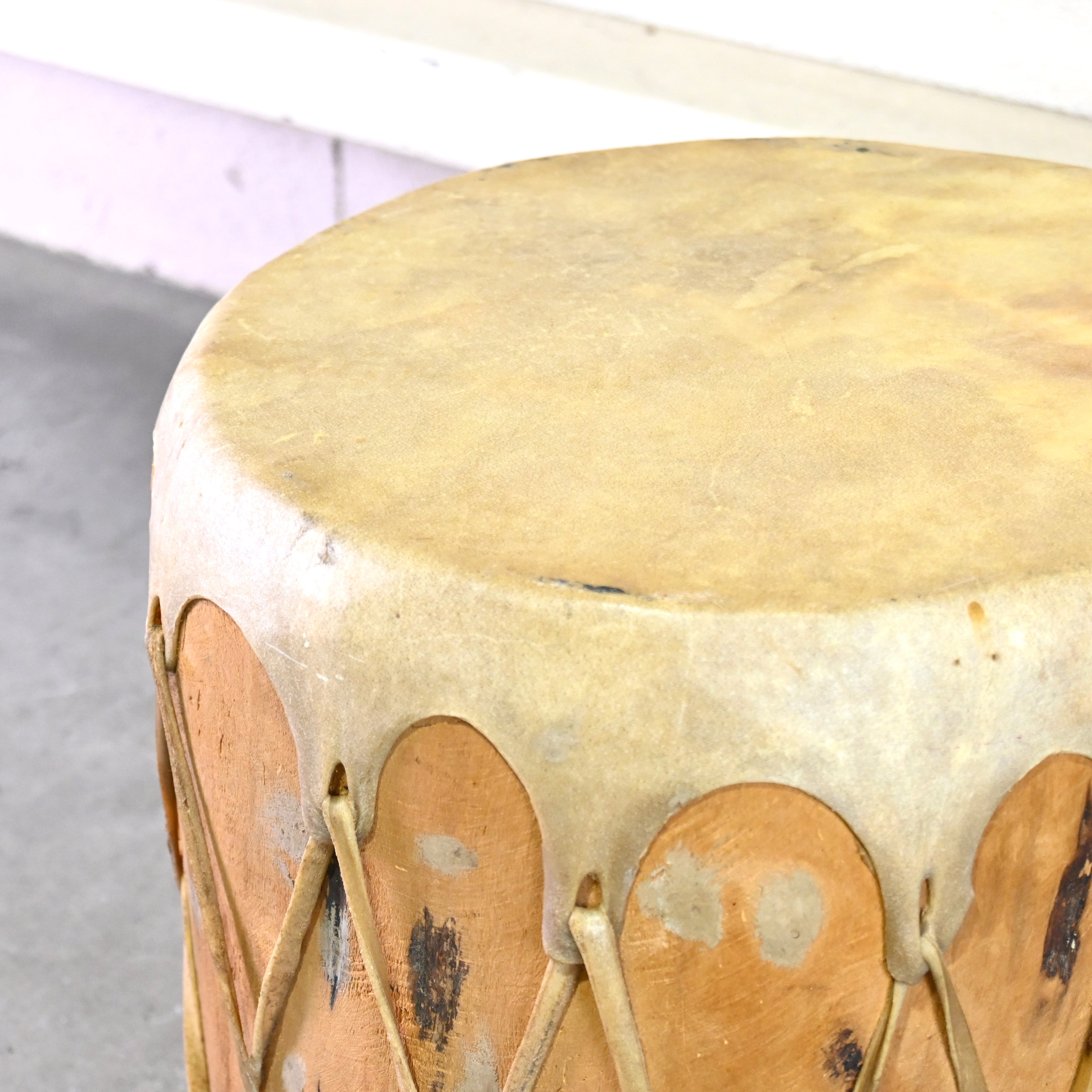 Native American Indian Log drum Stool Fork art / ネイティブアメリカン インディアンログドラム スツール フォークアート