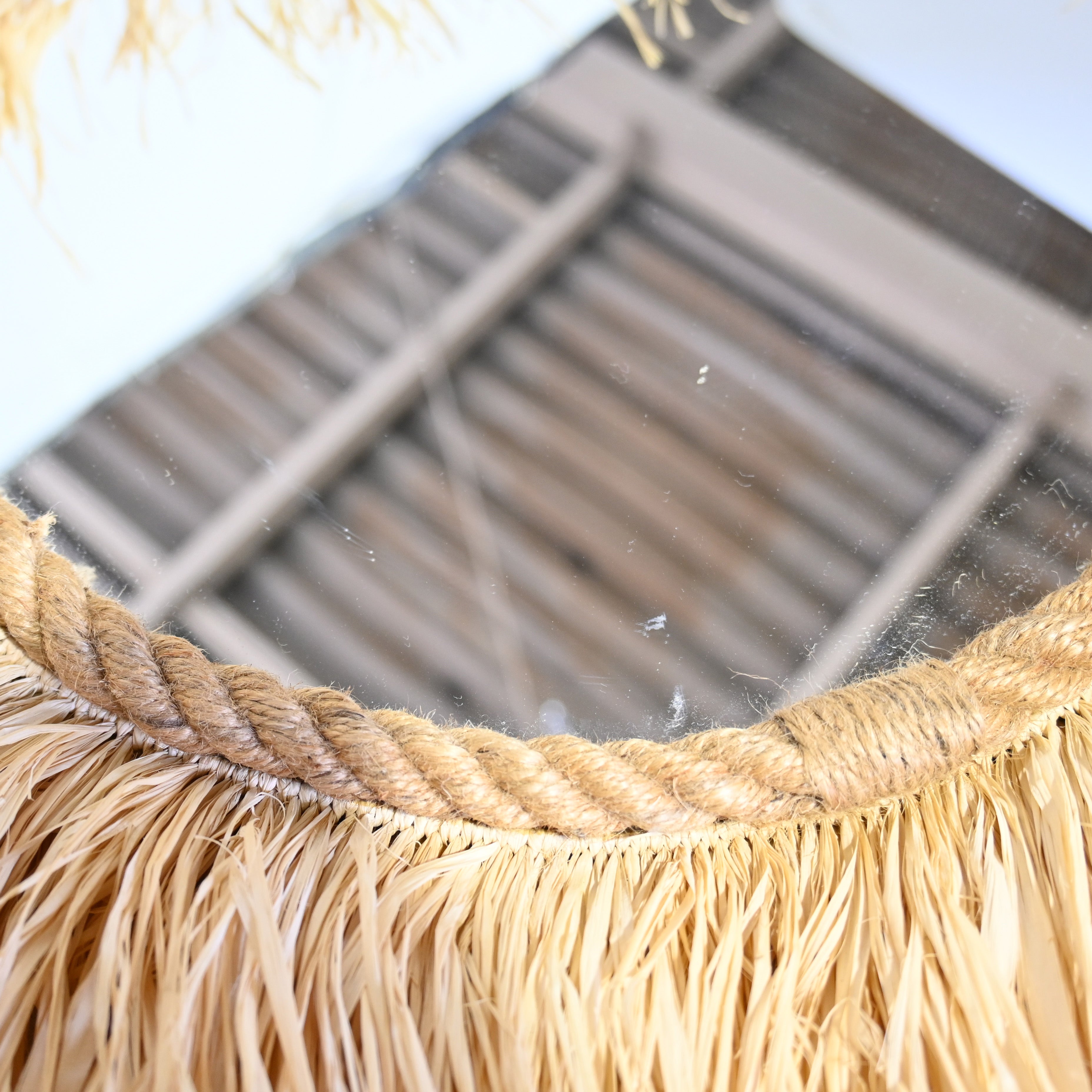 Wall mirror Raffia Sunflower / 壁掛けミラー ラフィア 太陽鏡