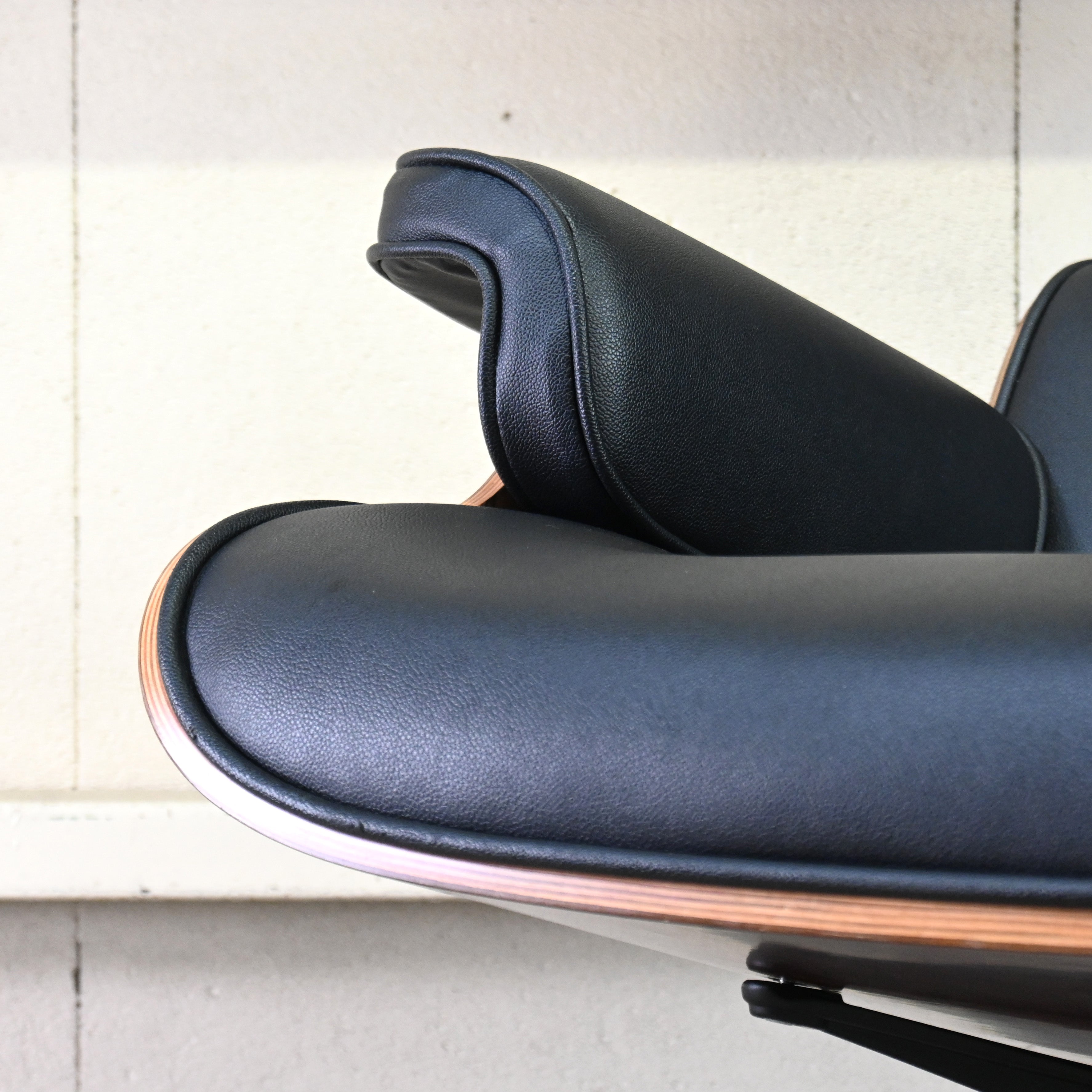 Charles & Ray Eames Lounge Chair & Ottoman Reproduct American midcentury / チャールズ & レイ・イームズ ラウンジチェア & オットマン リプロダクト品 アメリカンミッドセンチュリー