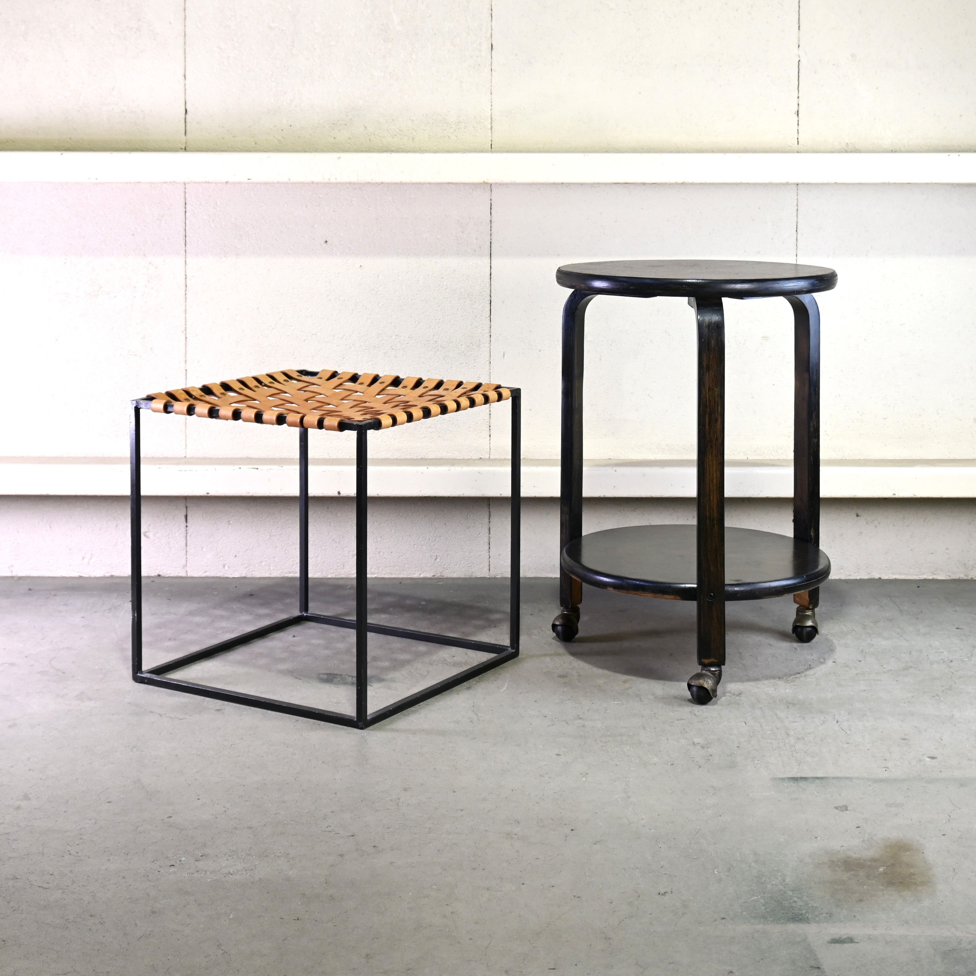 MADE SOLID Iron flame × Woven leather End table Industrial Modern design / メイドソリッド アイアンフレーム レザーテープ エンドテーブル インダストリアル モダンデザイン