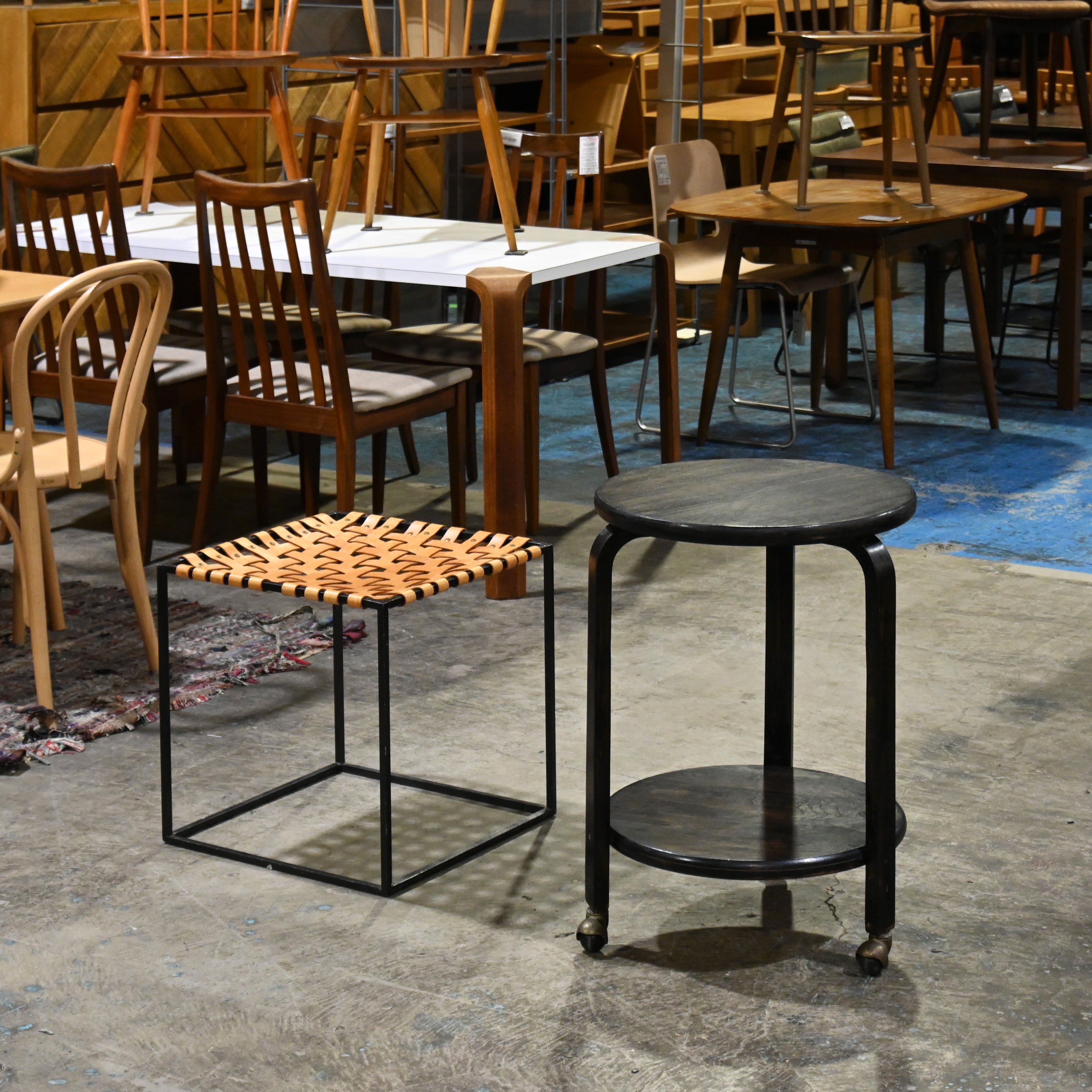 MADE SOLID Iron flame × Woven leather End table Industrial Modern design / メイドソリッド アイアンフレーム レザーテープ エンドテーブル インダストリアル モダンデザイン