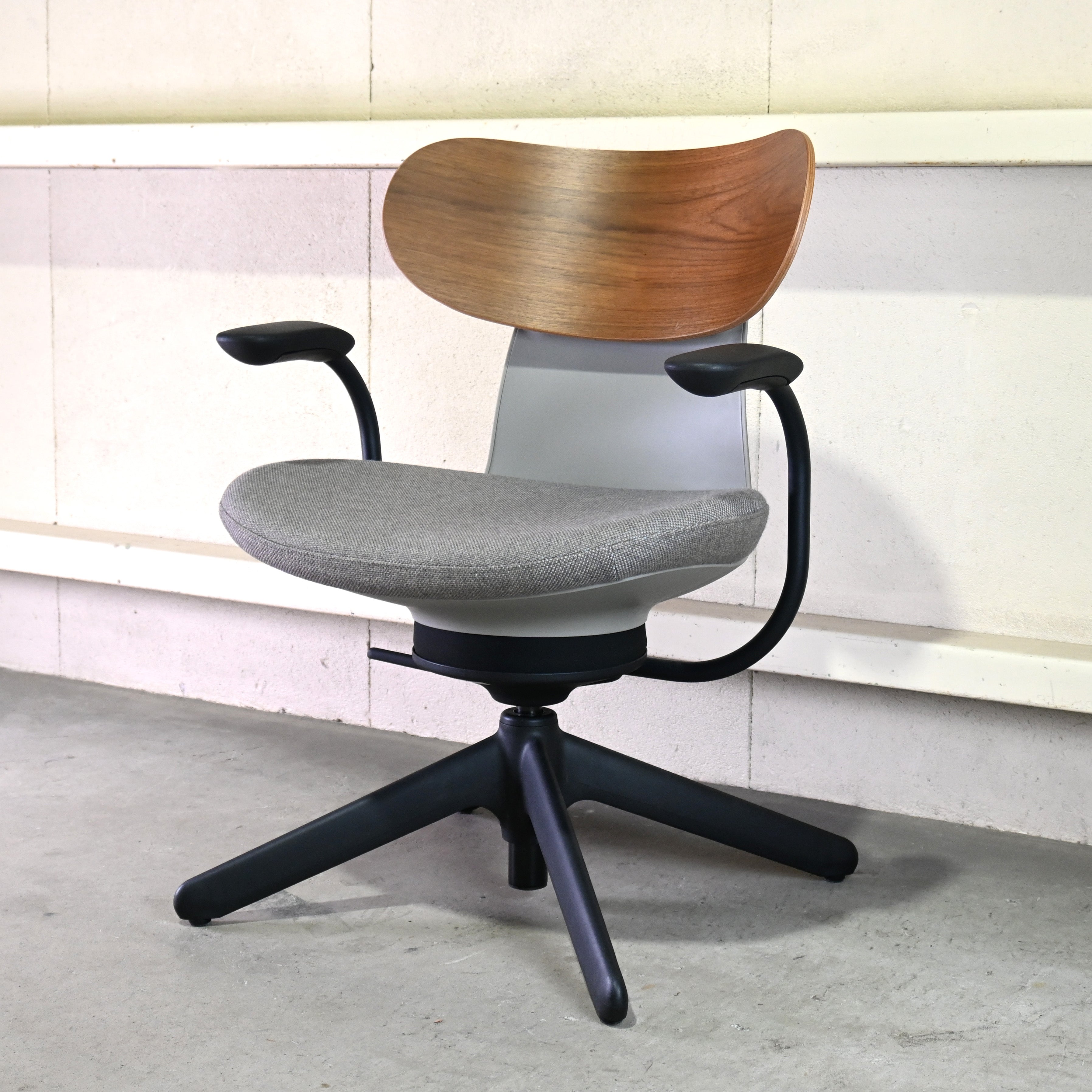 KOKUYO ingLIFE Gliding work chair Ash wood Office furniture Japanese modern / コクヨ イングライフ グライディングワークチェア アッシュ材 オフィス家具 ジャパニーズモダン