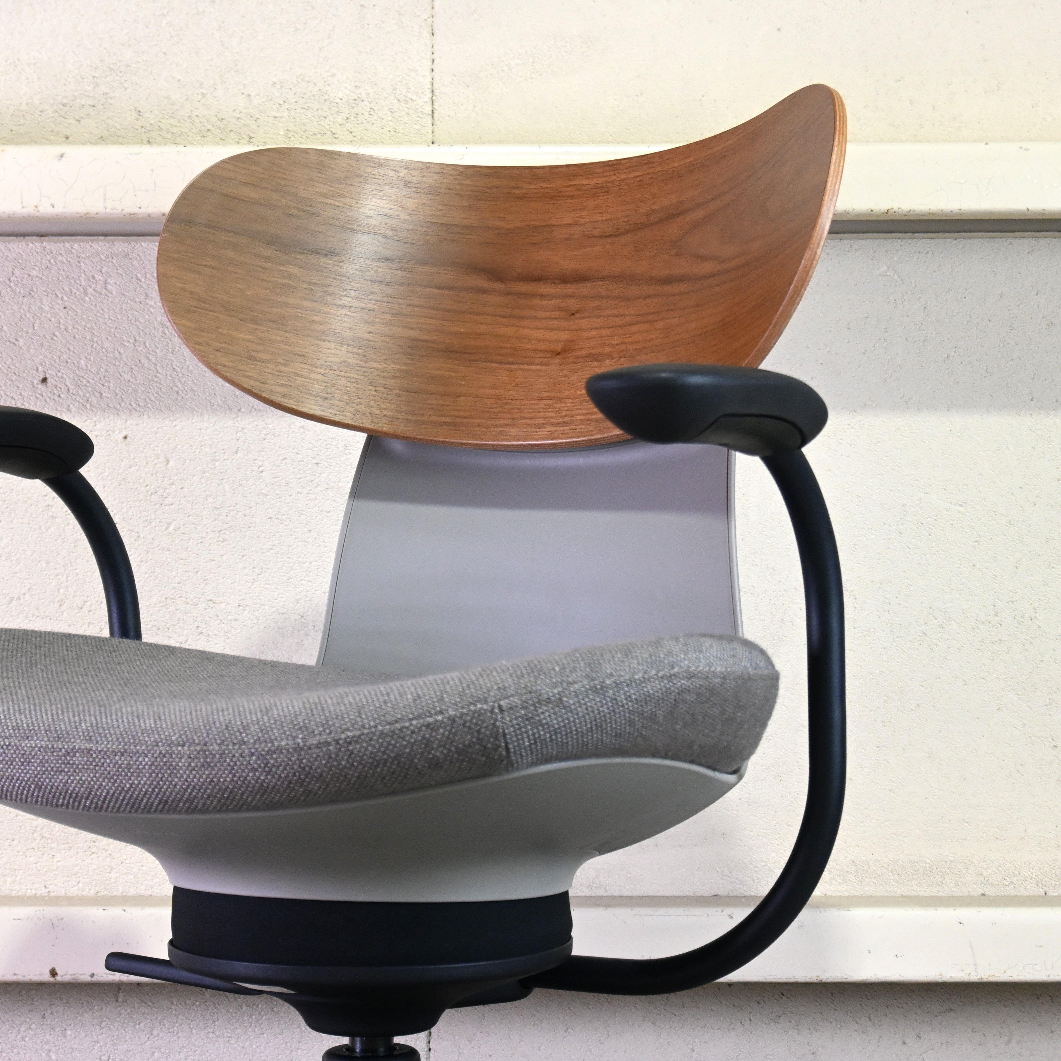 KOKUYO ingLIFE Gliding work chair Ash wood Office furniture Japanese modern / コクヨ イングライフ グライディングワークチェア アッシュ材 オフィス家具 ジャパニーズモダン