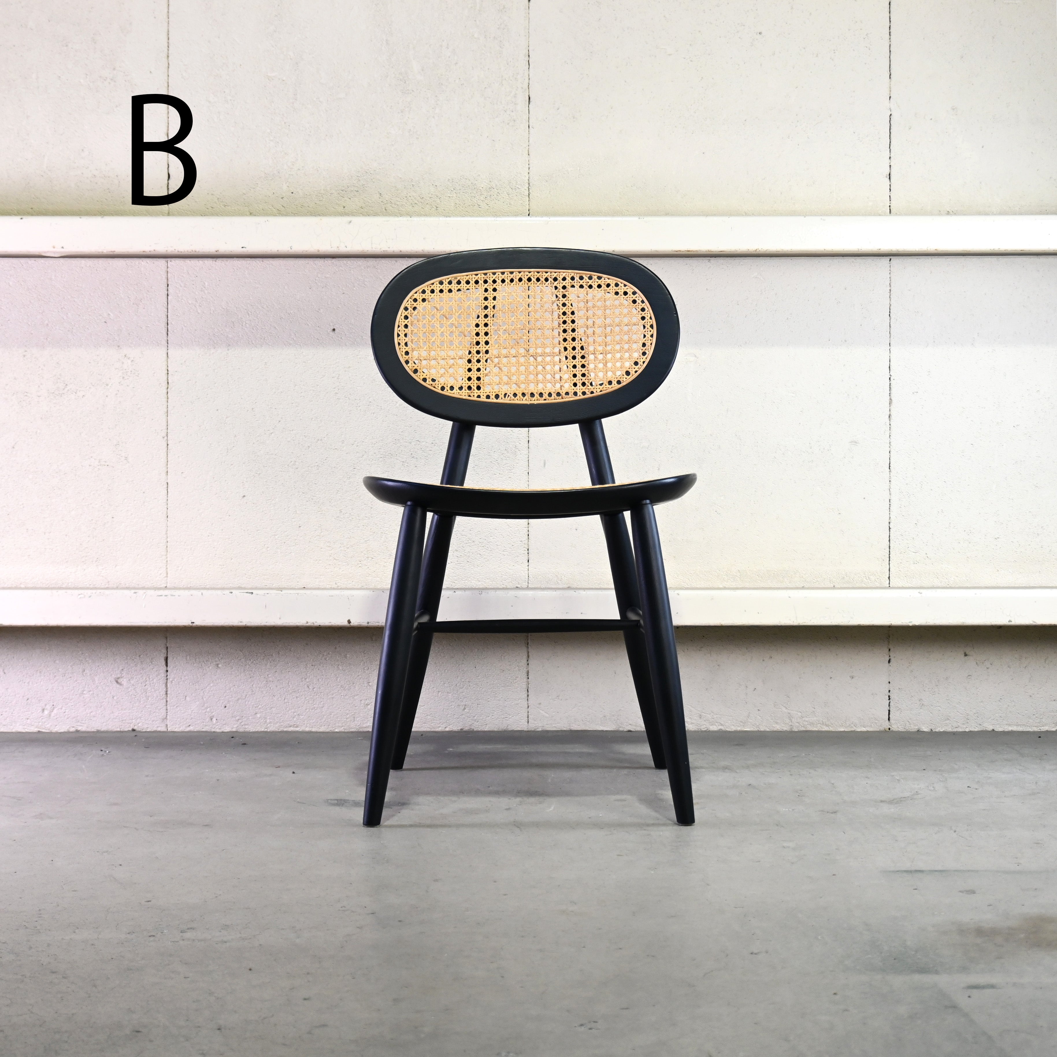 IDÉE Convent chair Black Andreu Carulla Romanesque style Modern design / イデー コンベントチェア ブラック アンドレウ・カルーヤ ロマネスク様式 モダンデザイン