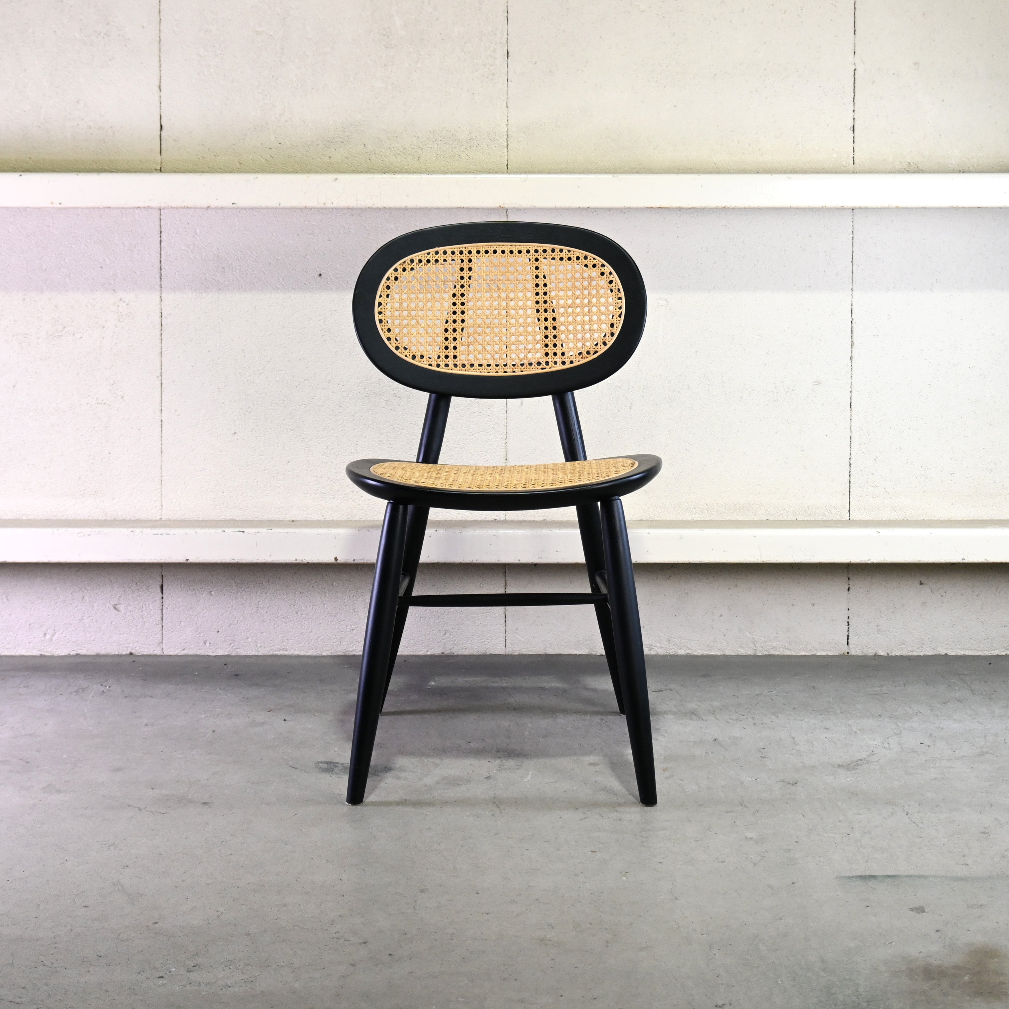 IDÉE Convent chair Black Andreu Carulla Romanesque style Modern design / イデー コンベントチェア ブラック アンドレウ・カルーヤ ロマネスク様式 モダンデザイン