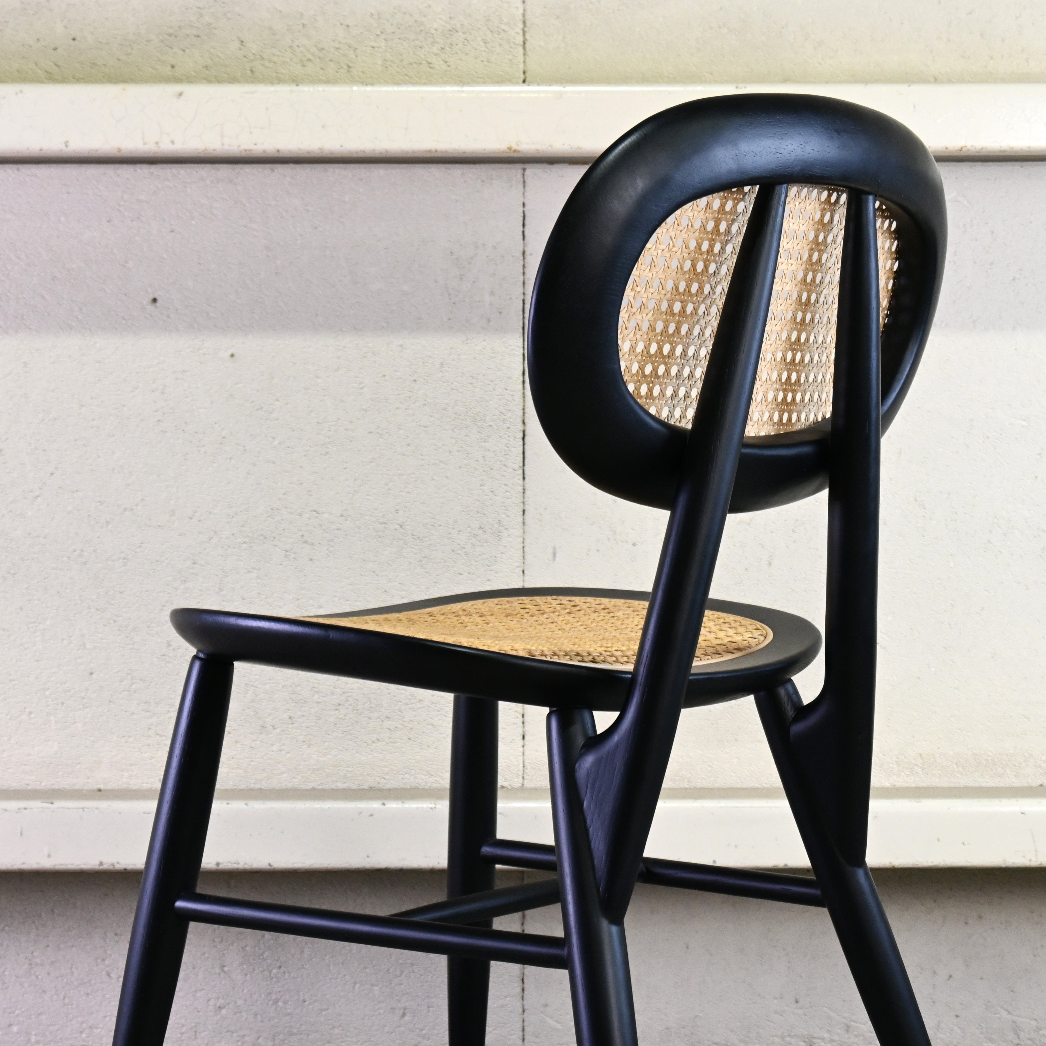 IDÉE Convent chair Black Andreu Carulla Romanesque style Modern design / イデー コンベントチェア ブラック アンドレウ・カルーヤ ロマネスク様式 モダンデザイン