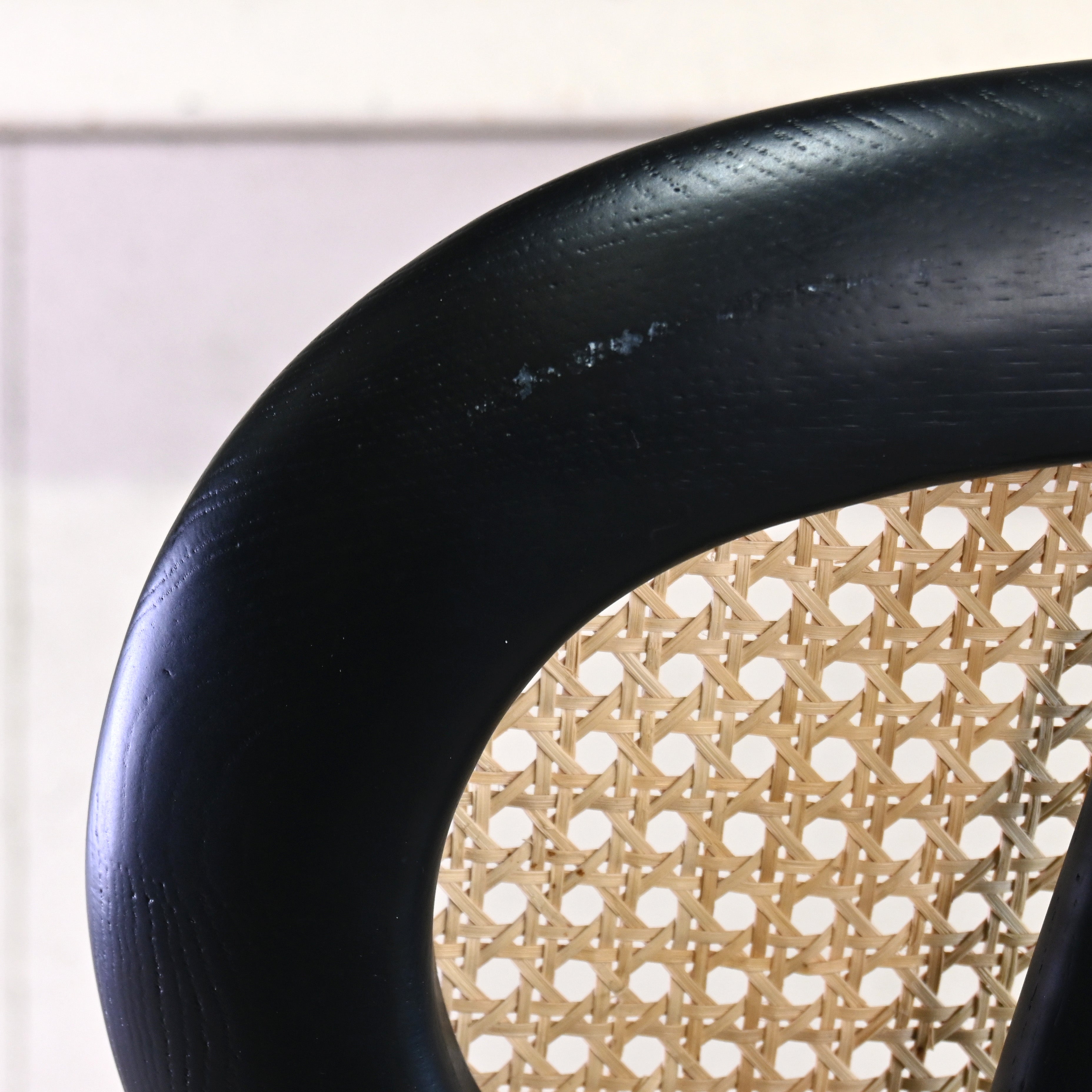 IDÉE Convent chair Black Andreu Carulla Romanesque style Modern design / イデー コンベントチェア ブラック アンドレウ・カルーヤ ロマネスク様式 モダンデザイン