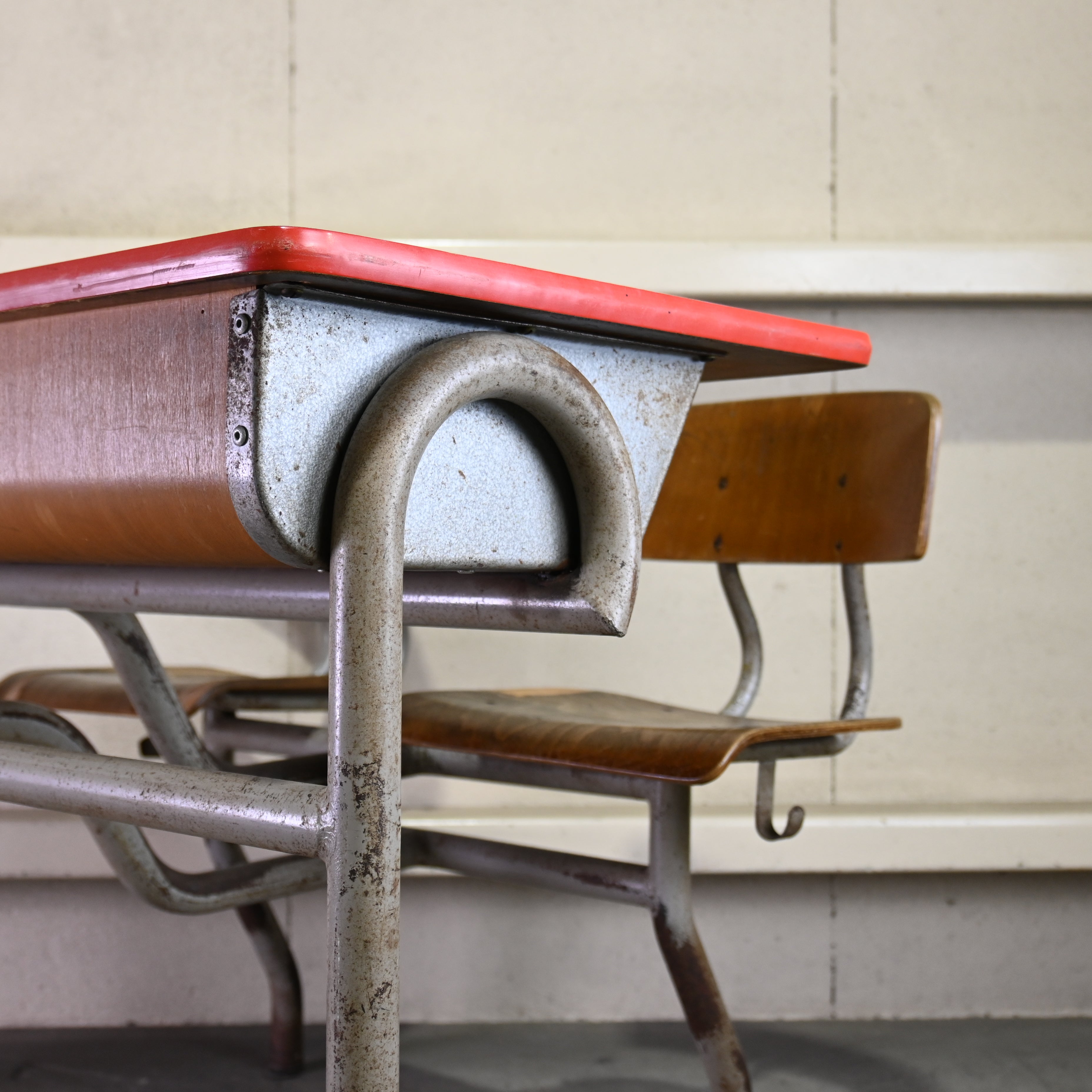 Dutch vintage Luctor N.V. Baarn School desk and chairs 2 seater / オランダ ヴィンテージ スクールデスク チェア一体型 2シーター