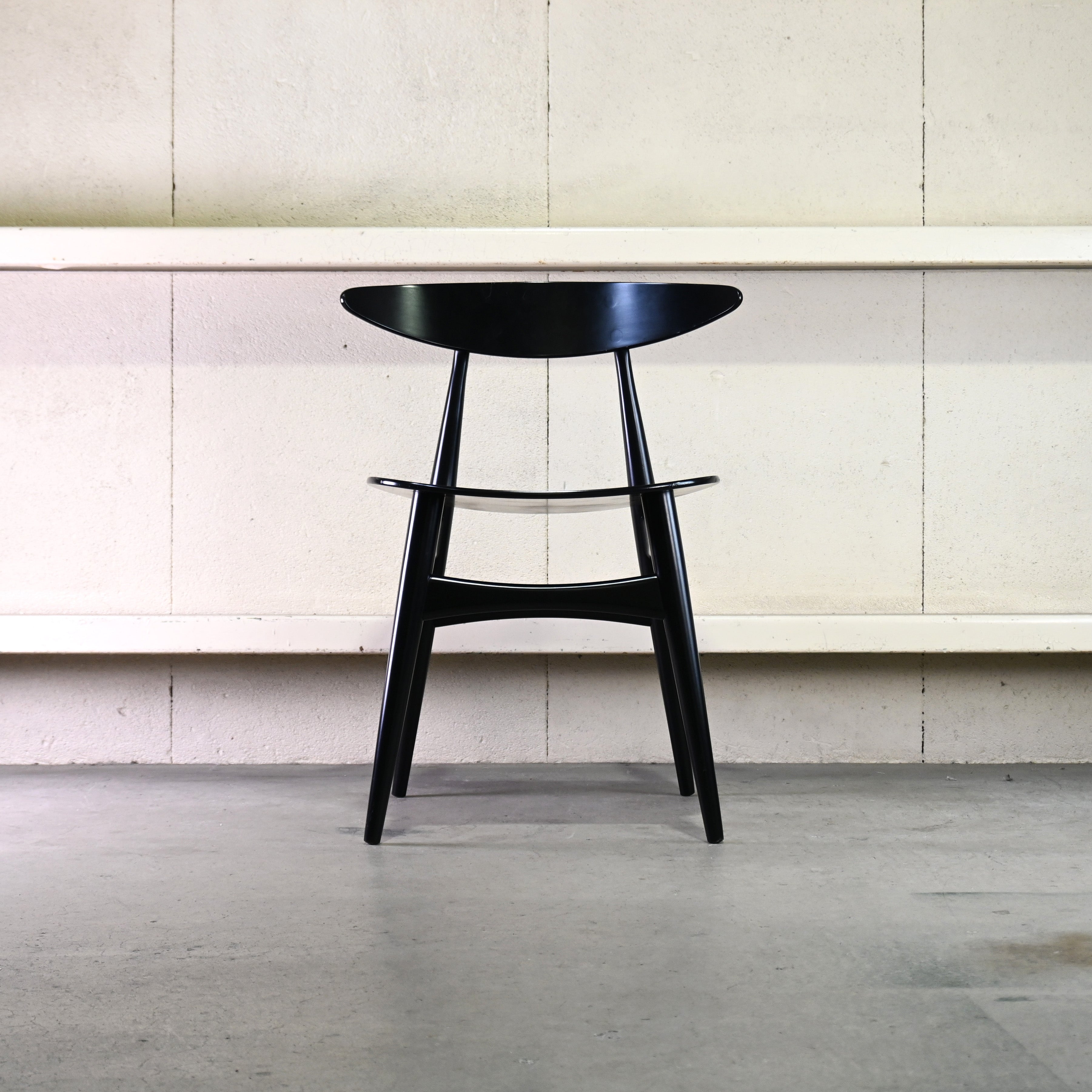 Carl Hansen & Søn Hans J. Wegner CH33T Dining chair Beechwood Black painted Danish furniture Scandinavian design / カール・ハンセン＆サン ハンス J. ウェグナー CH33T ダイニングチェア ビーチ材 ブラック塗装 デンマーク家具 北欧デザイン