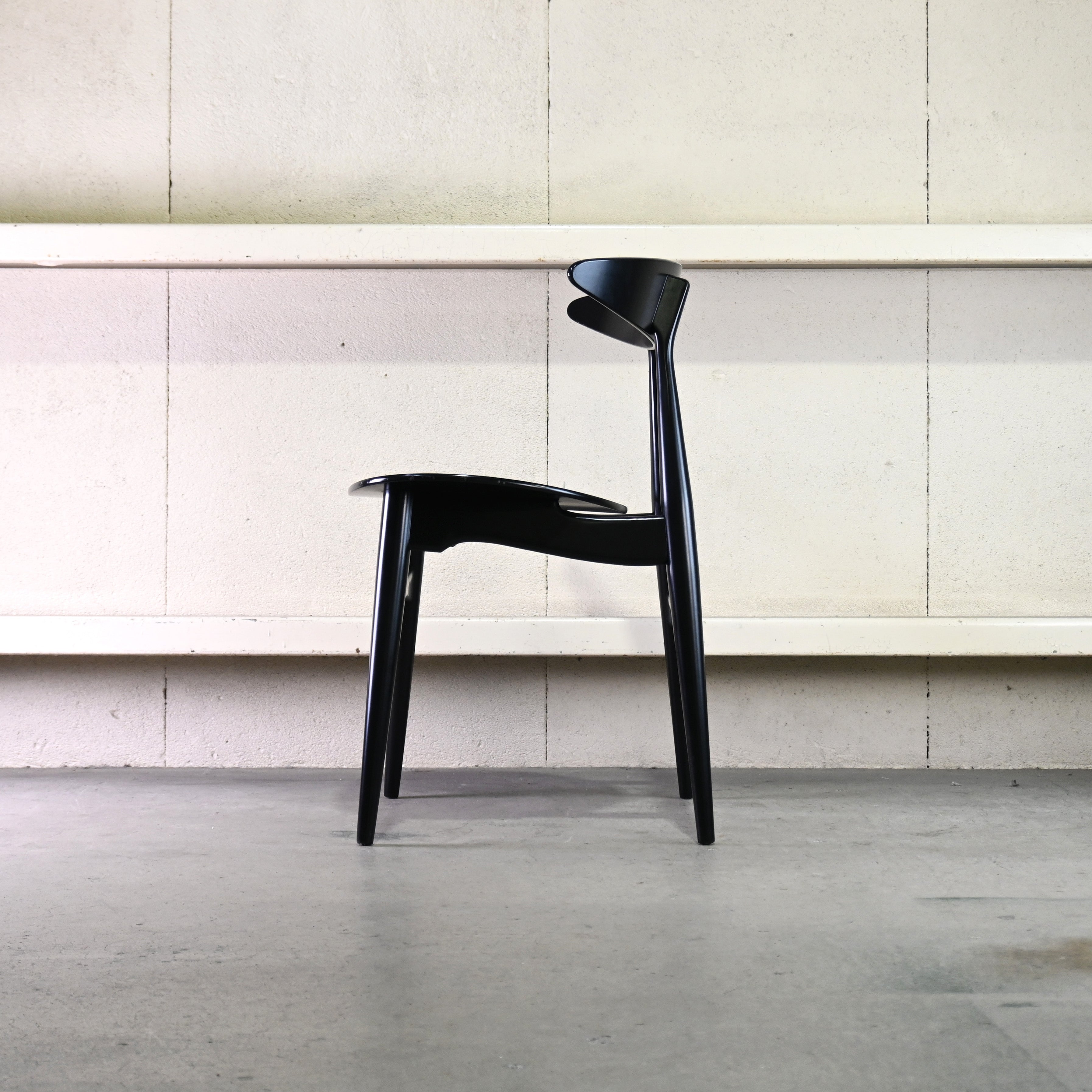 Carl Hansen & Søn Hans J. Wegner CH33T Dining chair Beechwood Black painted Danish furniture Scandinavian design / カール・ハンセン＆サン ハンス J. ウェグナー CH33T ダイニングチェア ビーチ材 ブラック塗装 デンマーク家具 北欧デザイン