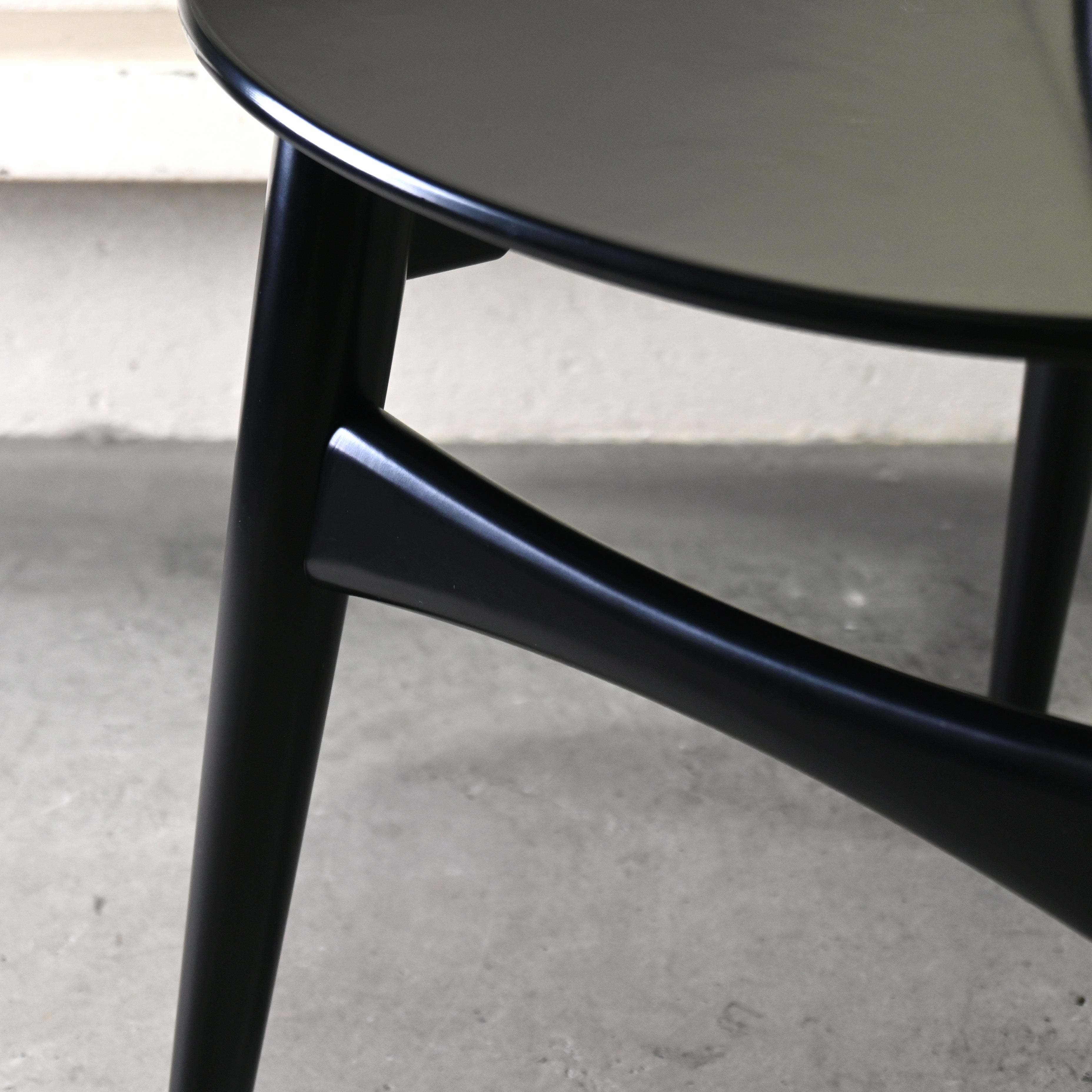Carl Hansen & Søn Hans J. Wegner CH33T Dining chair Beechwood Black painted Danish furniture Scandinavian design / カール・ハンセン＆サン ハンス J. ウェグナー CH33T ダイニングチェア ビーチ材 ブラック塗装 デンマーク家具 北欧デザイン